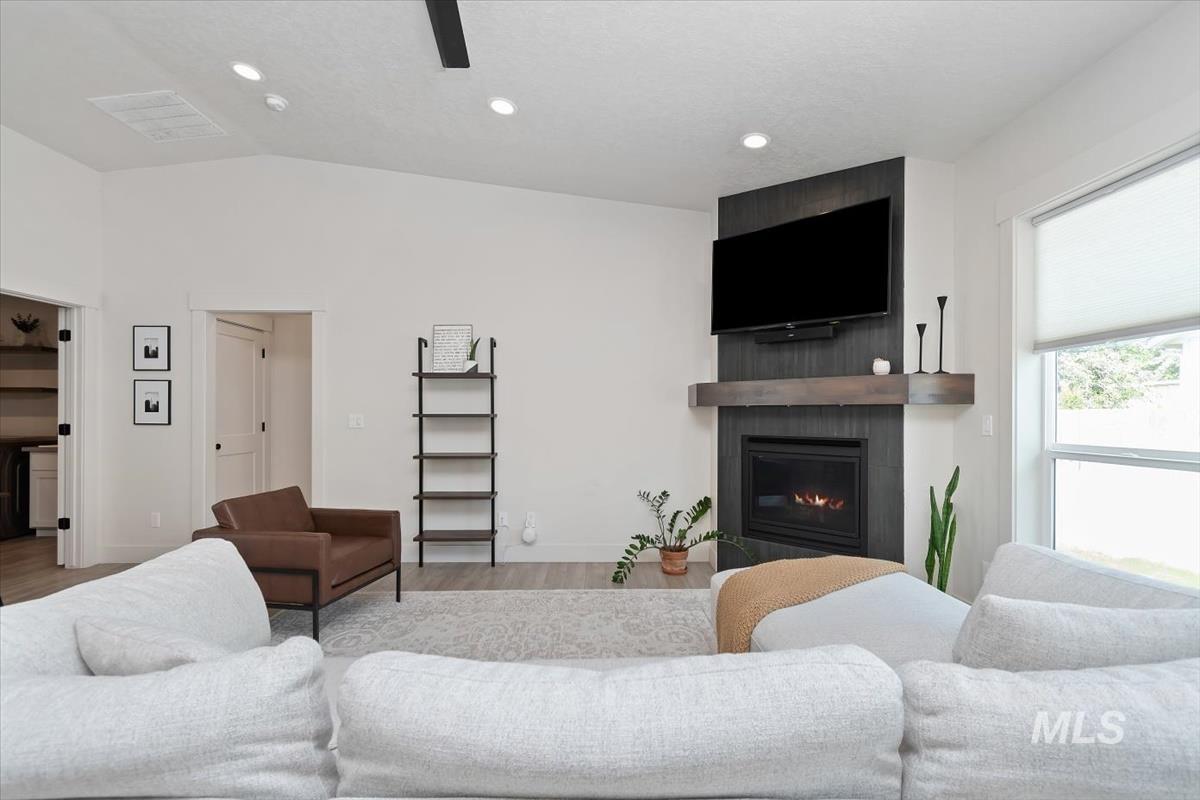 3690 N Jackie Ln Property Photo 10