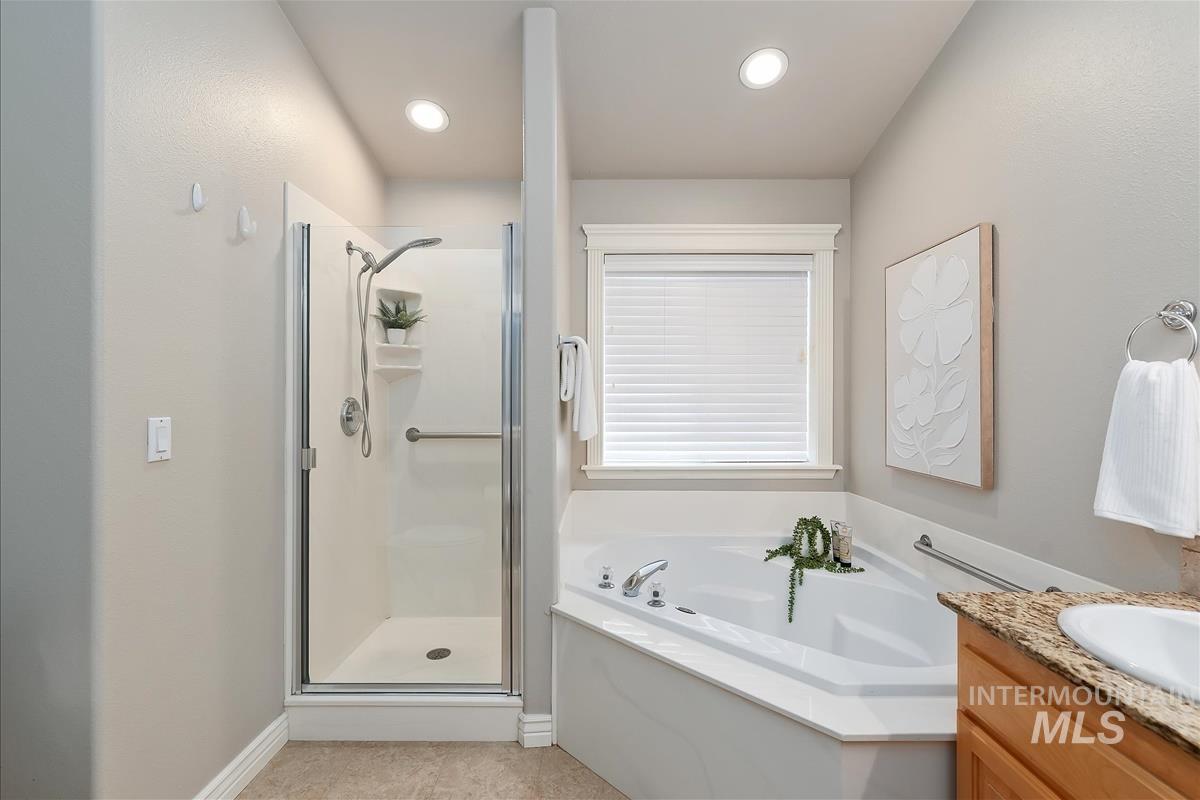 389 W Bosanka Drive Property Photo 22