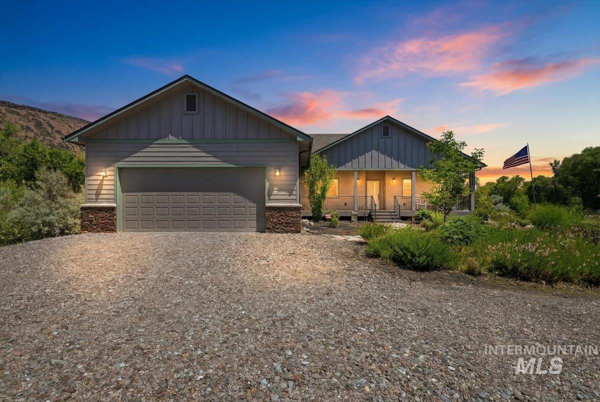 10250 Airpark Loop Property Photo 2