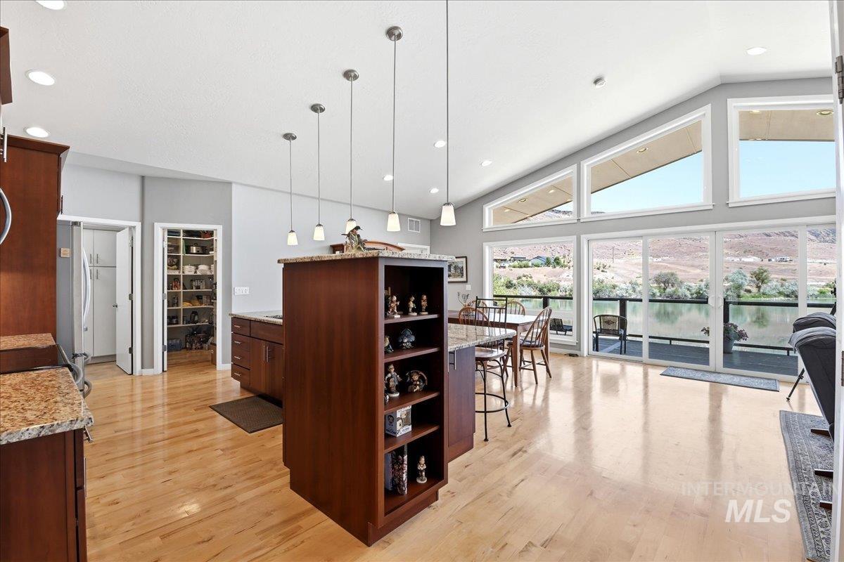 10250 Airpark Loop Property Photo 6