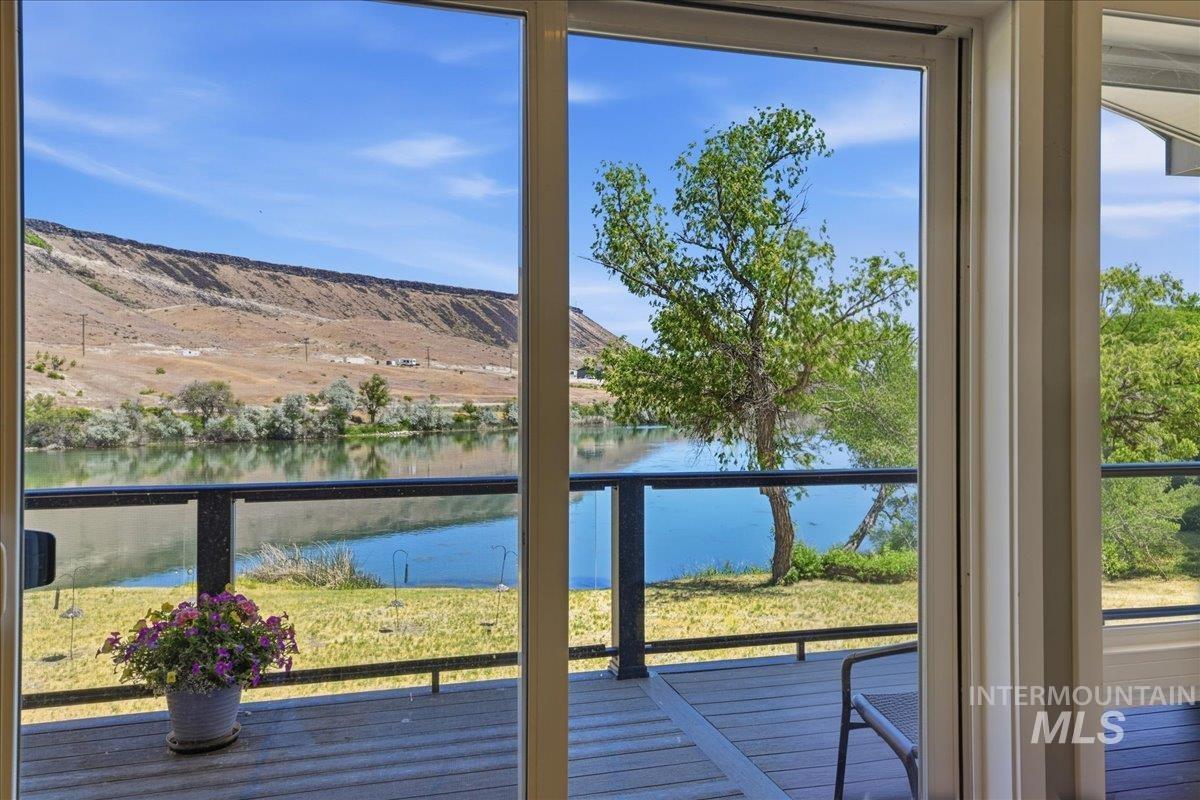 10250 Airpark Loop Property Photo 19