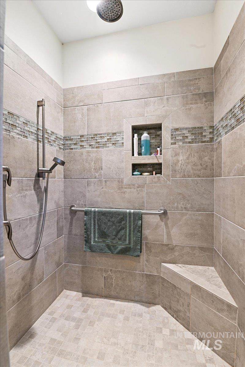 10250 Airpark Loop Property Photo 23