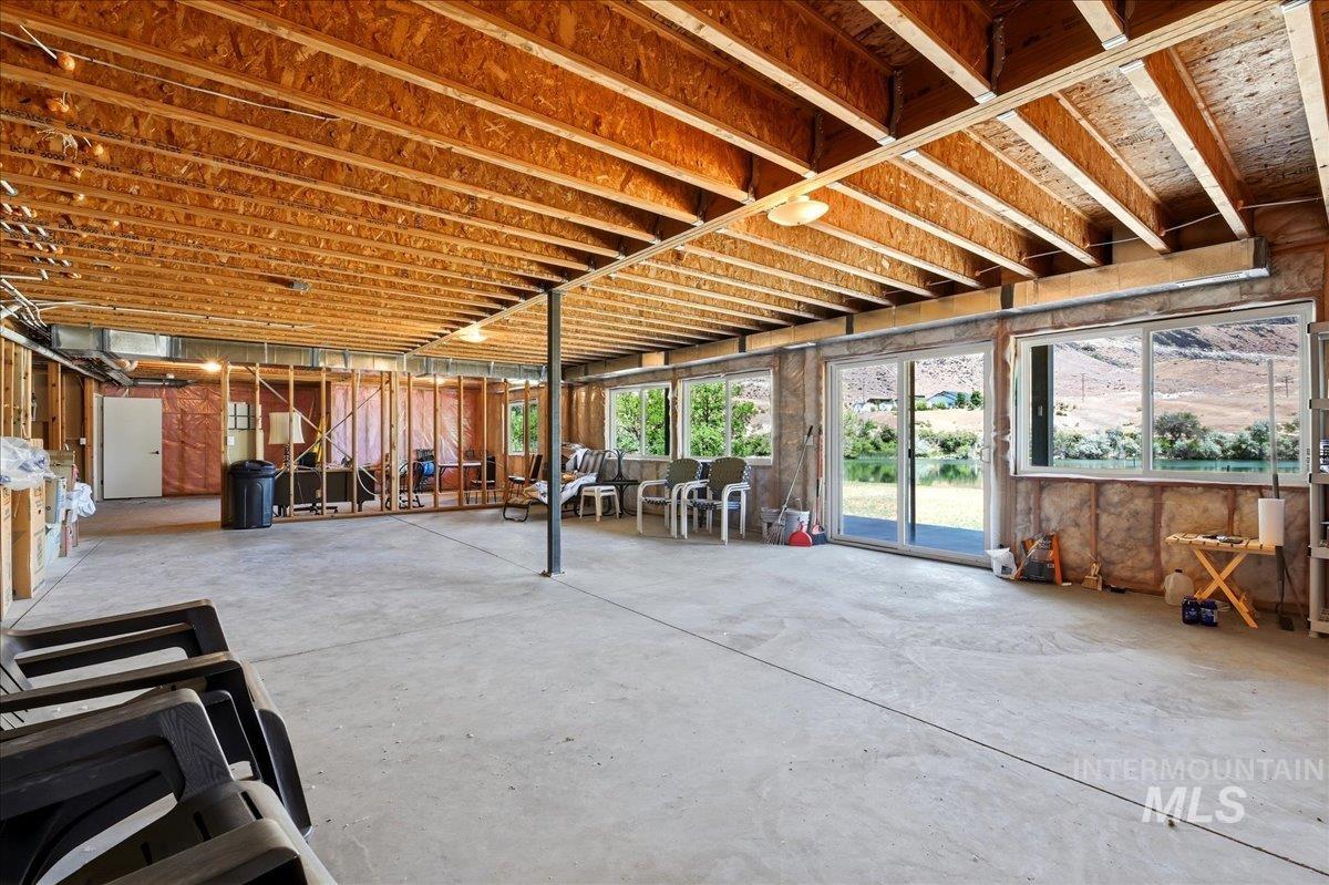 10250 Airpark Loop Property Photo 35