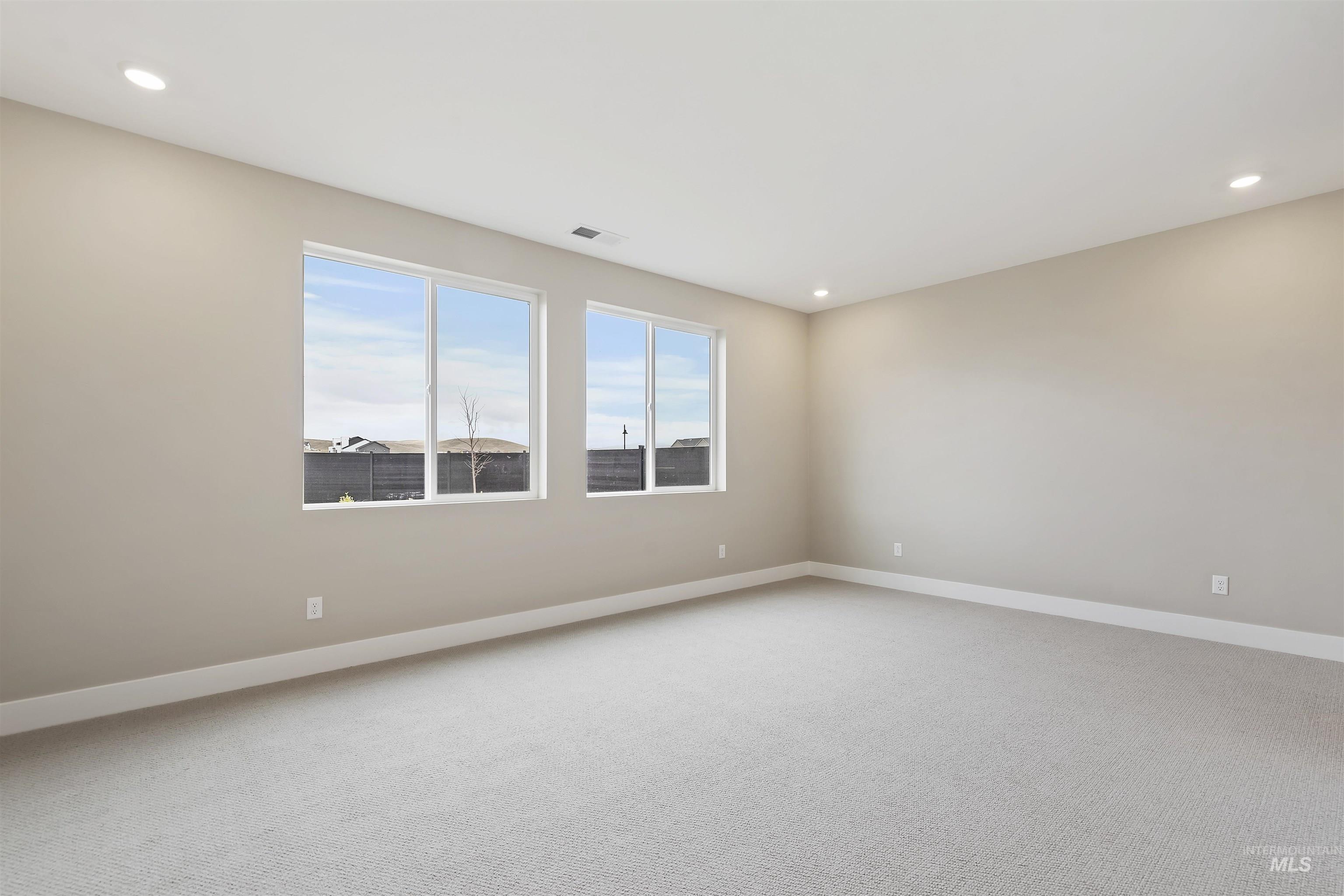 6124 N Arcinda Way Property Photo 13