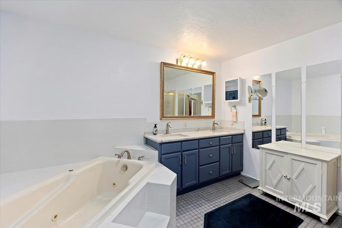147 W 400 South Property Photo 27