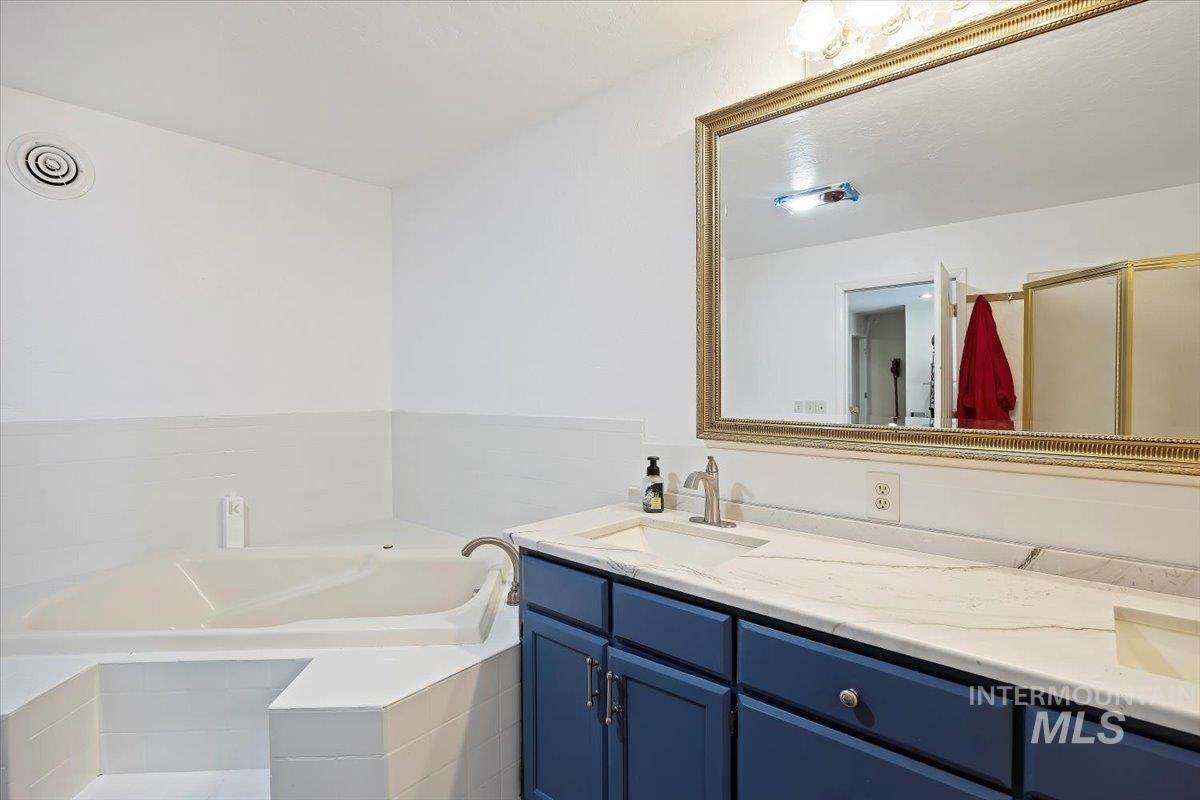 147 W 400 South Property Photo 28