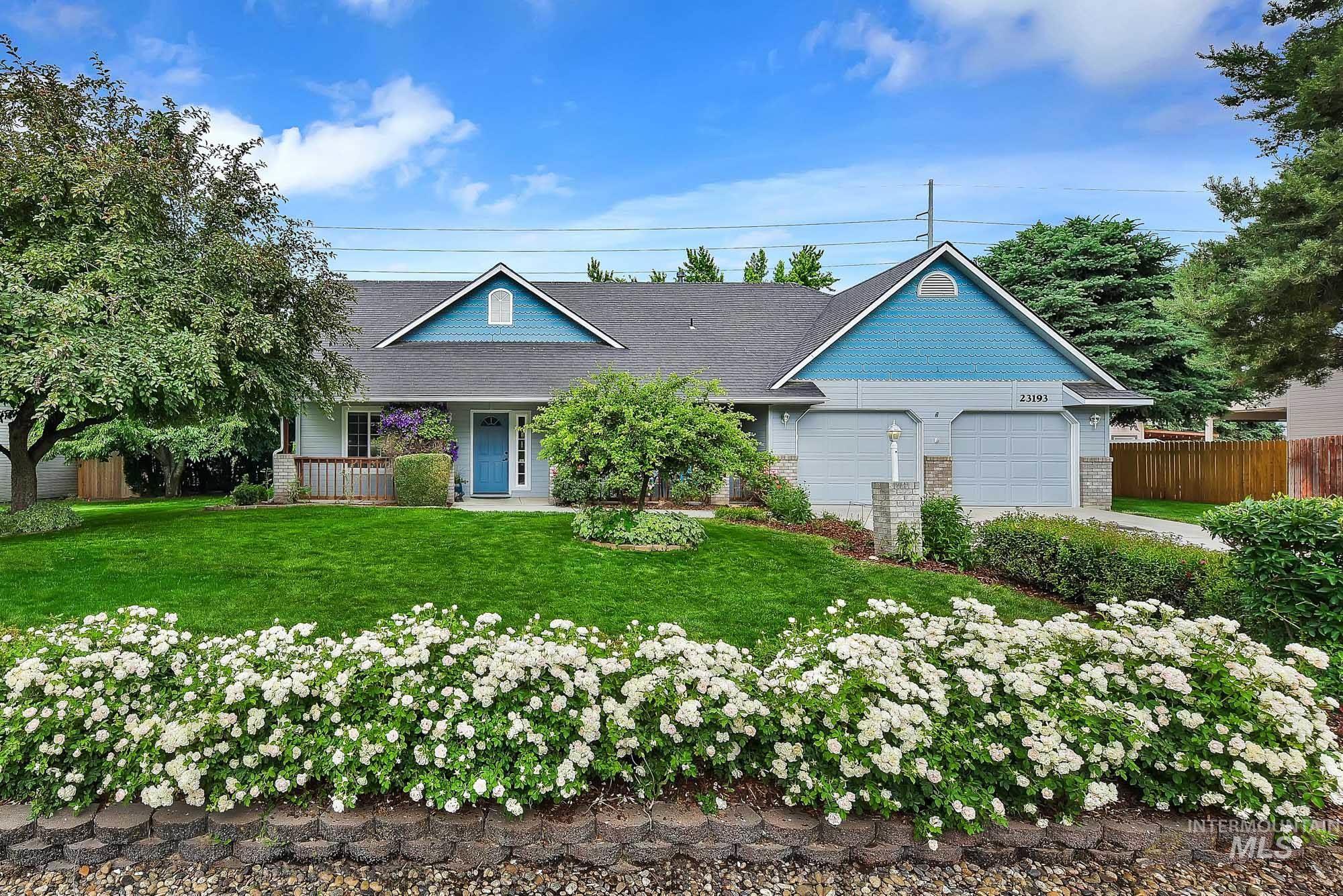 23193 Forest Hills Loop Property Photo 1