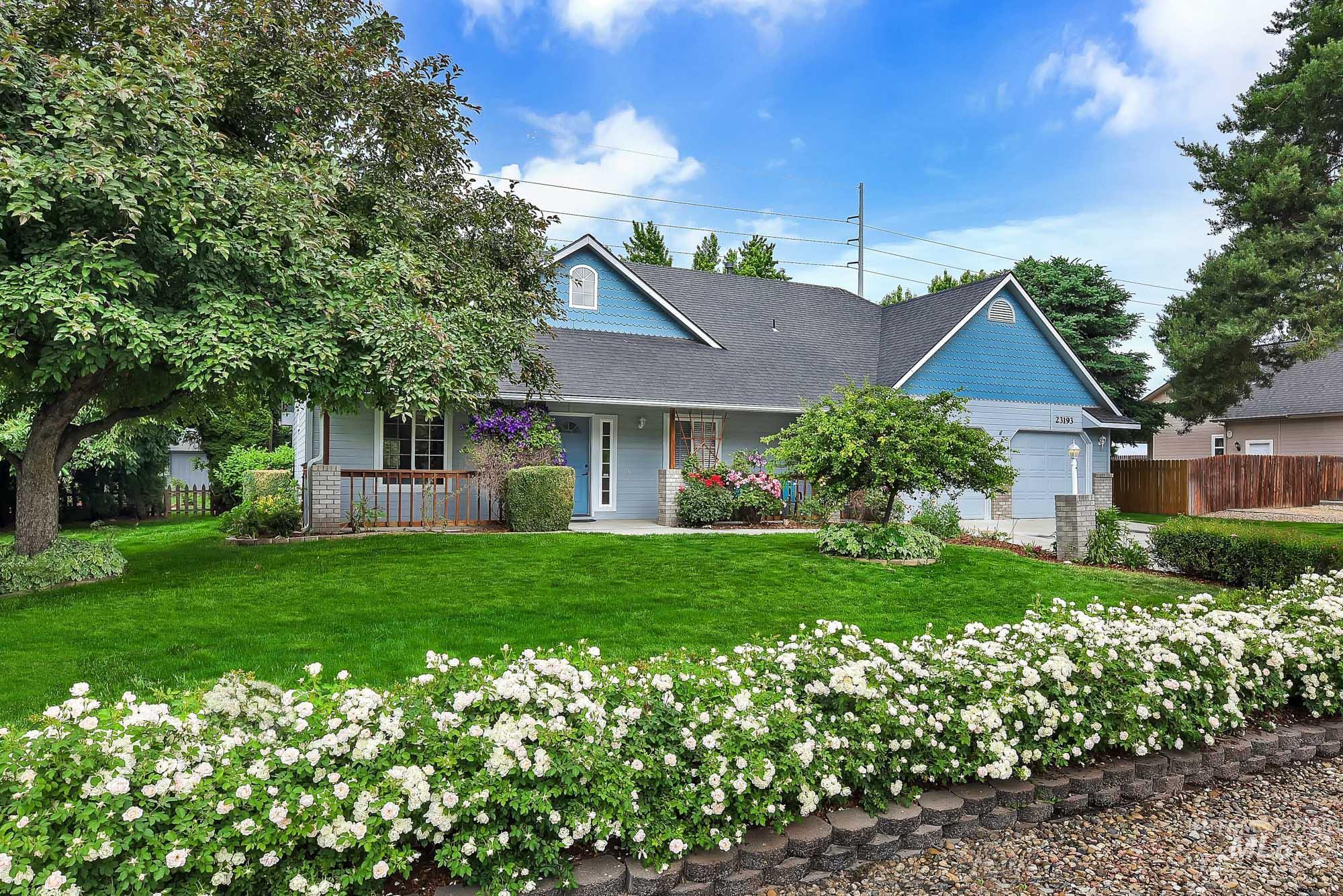 23193 Forest Hills Loop Property Photo 2