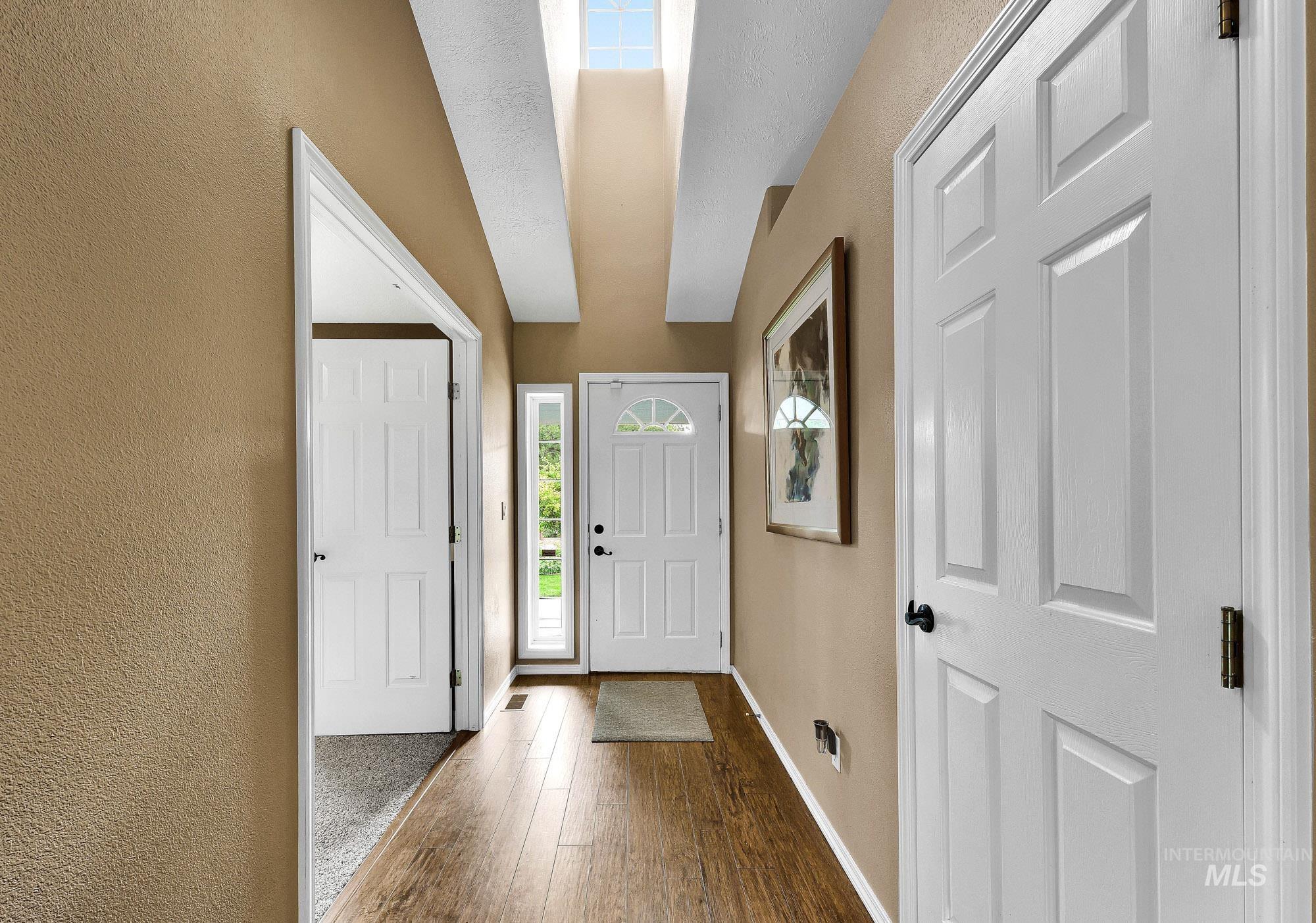 23193 Forest Hills Loop Property Photo 5