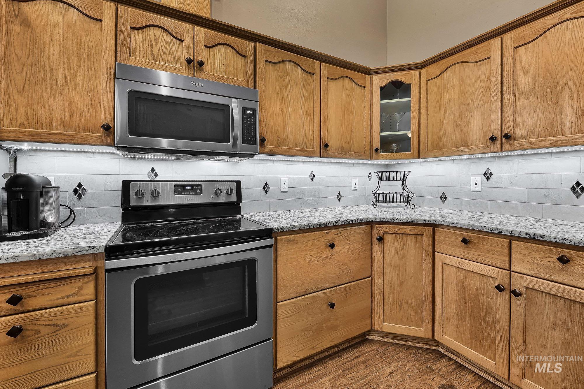 23193 Forest Hills Loop Property Photo 16