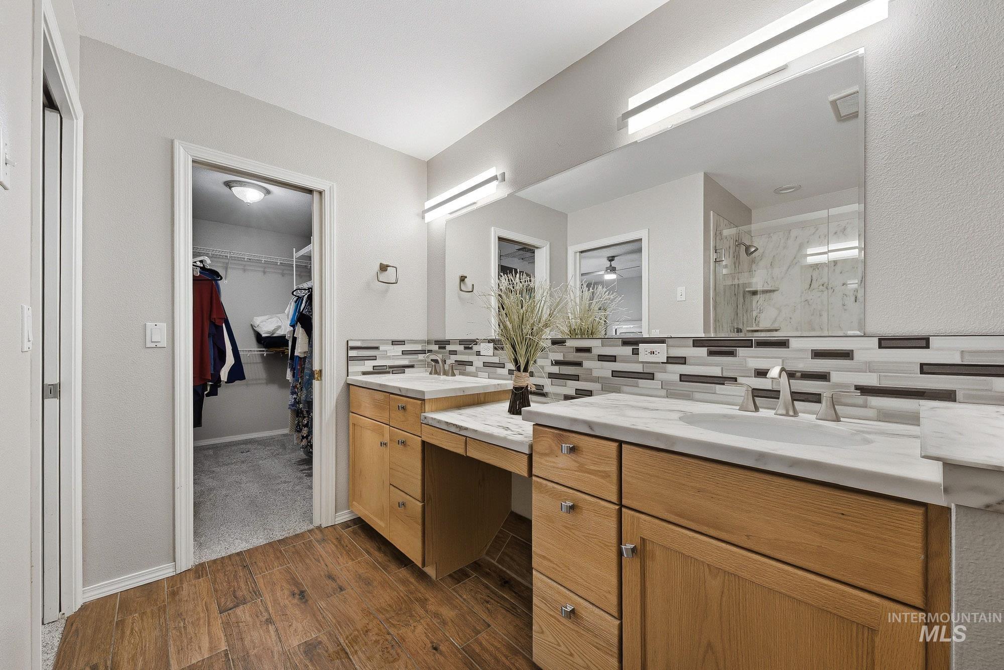 23193 Forest Hills Loop Property Photo 23