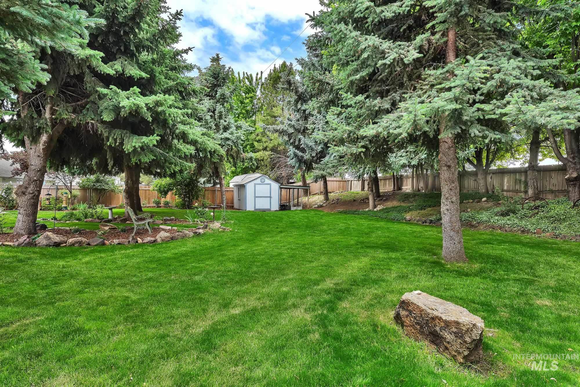 23193 Forest Hills Loop Property Photo 40
