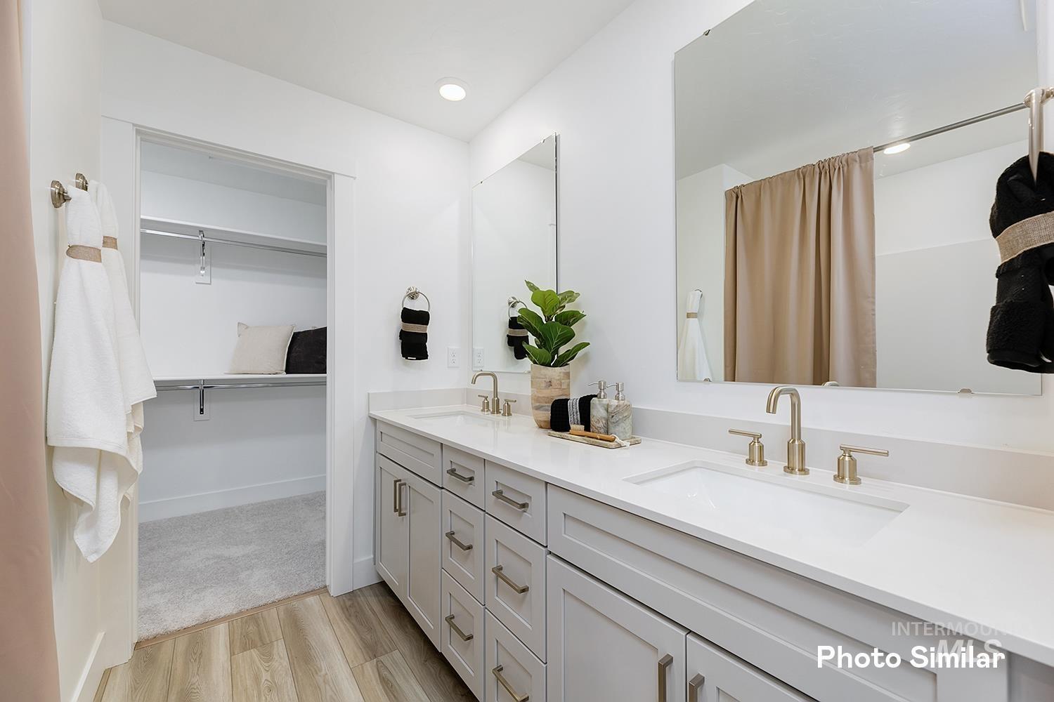 5116 N Bartok Ave Property Photo 28