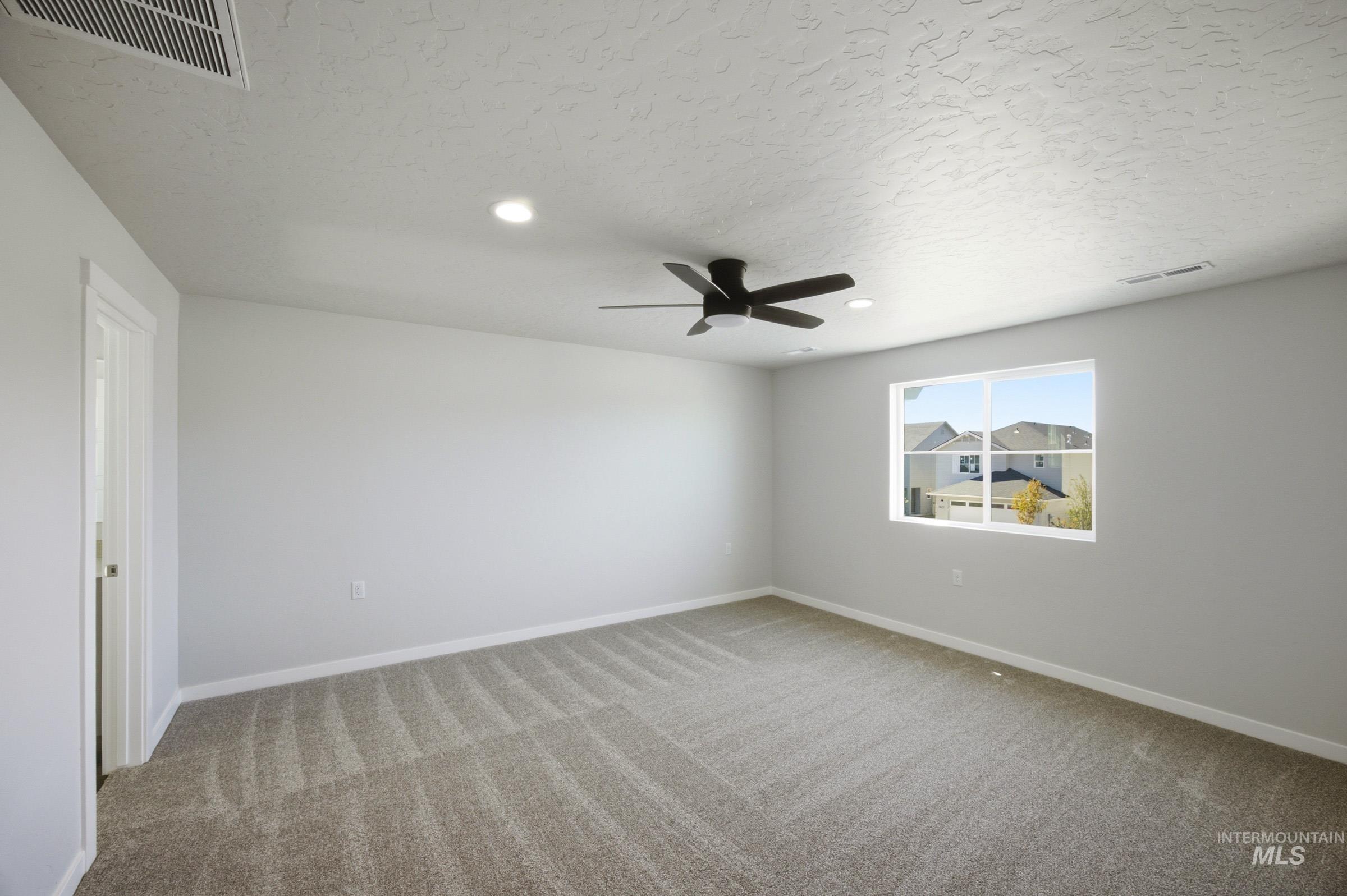7446 W Trumbull Ct Property Photo 13