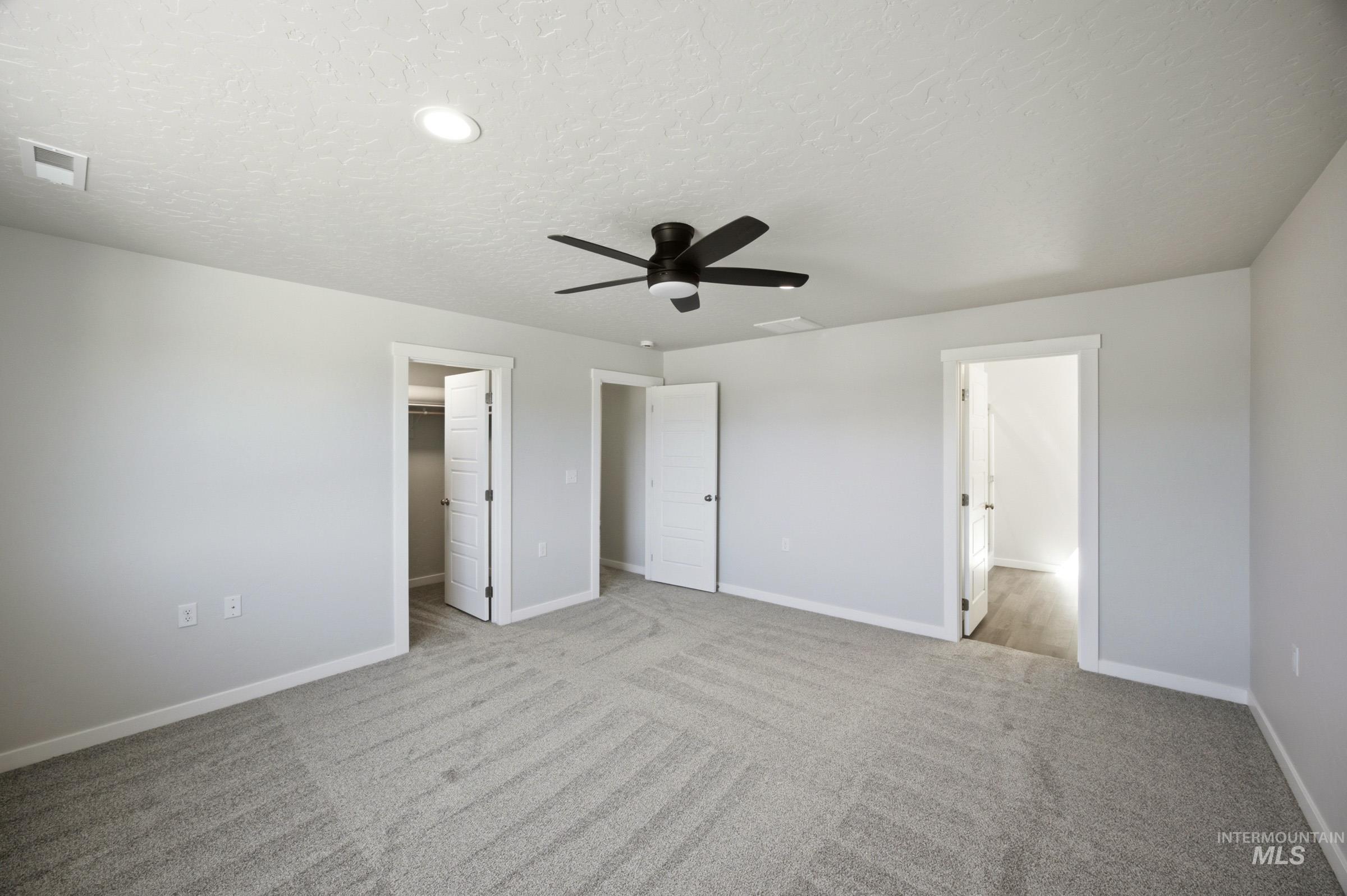 7446 W Trumbull Ct Property Photo 15