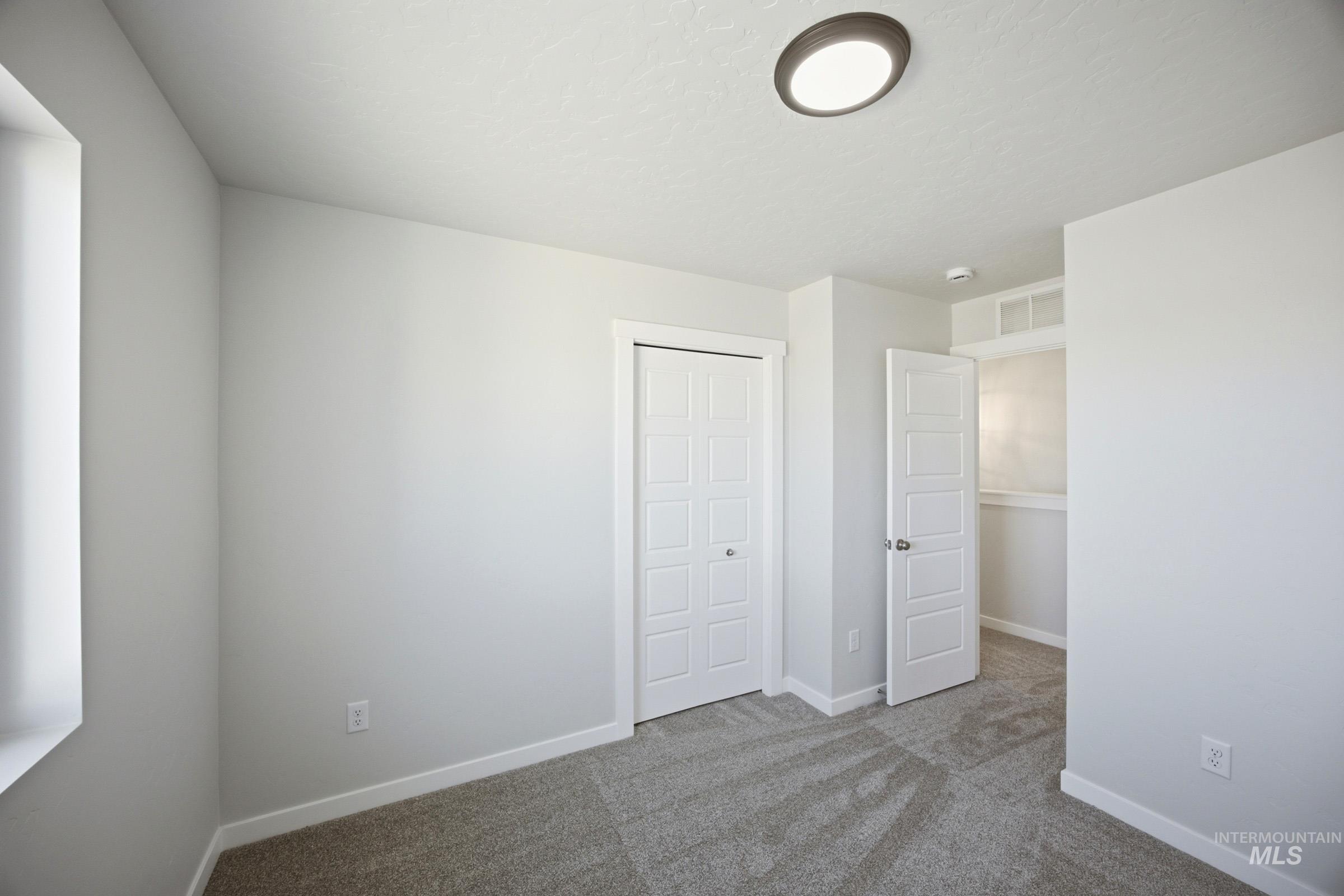 7446 W Trumbull Ct Property Photo 18