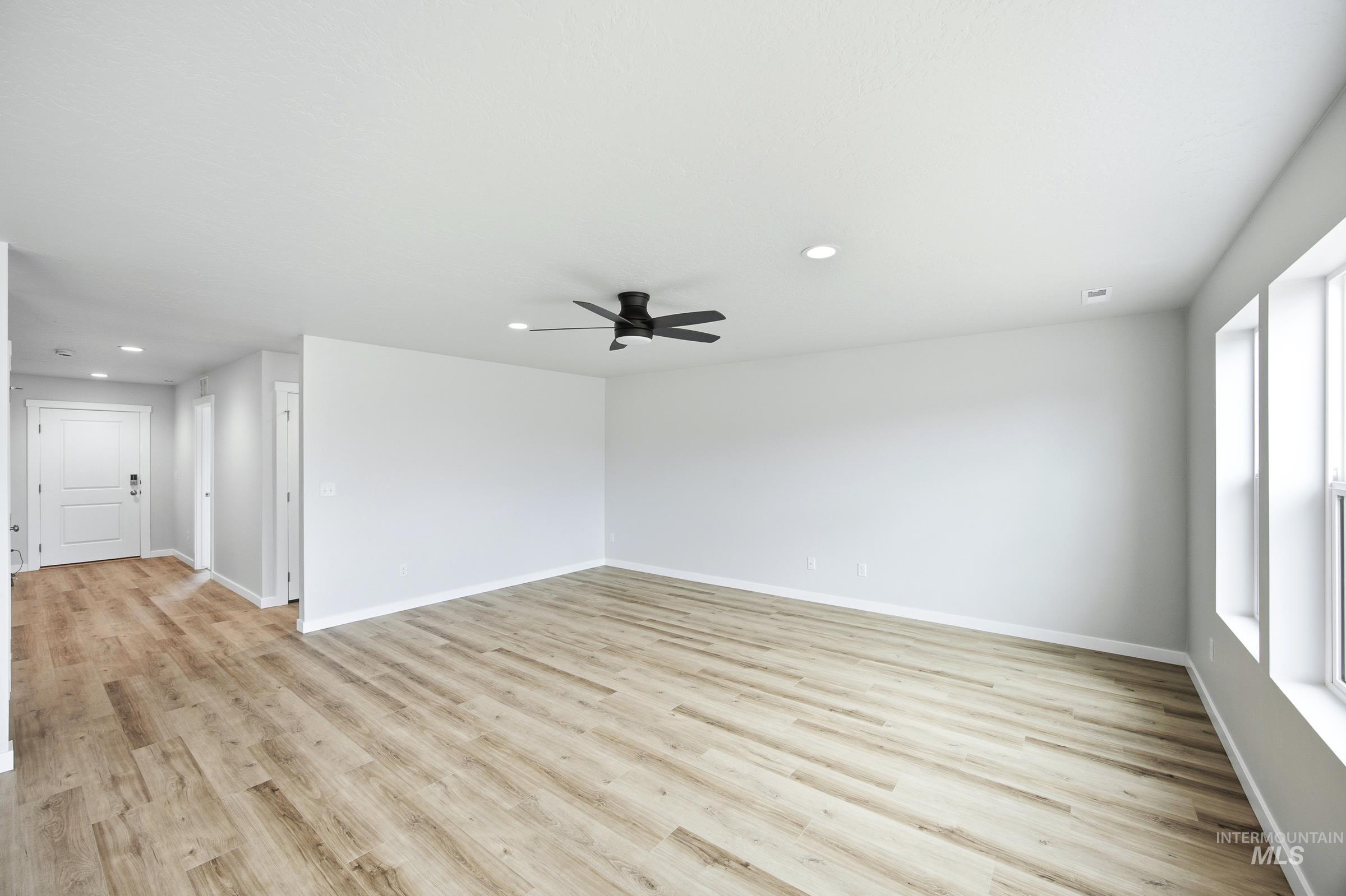 8370 E Cool River Lp Property Photo 7