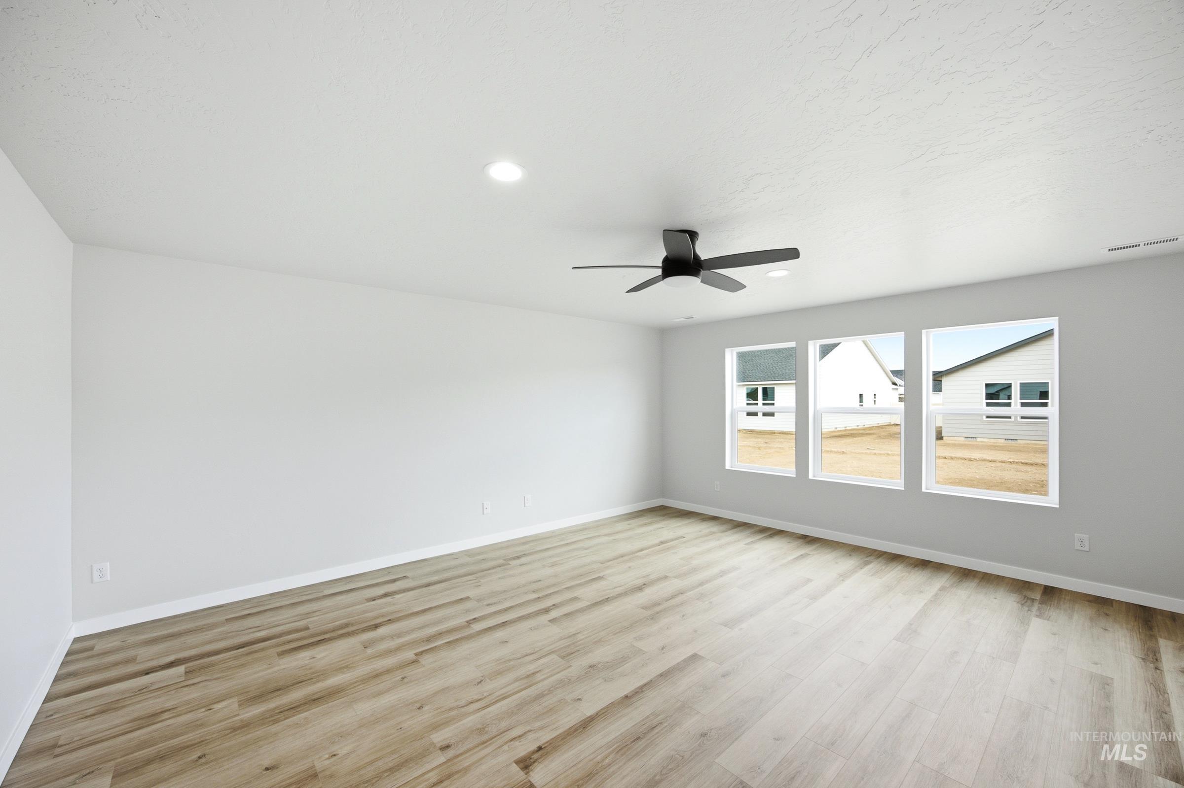 8370 E Cool River Lp Property Photo 8