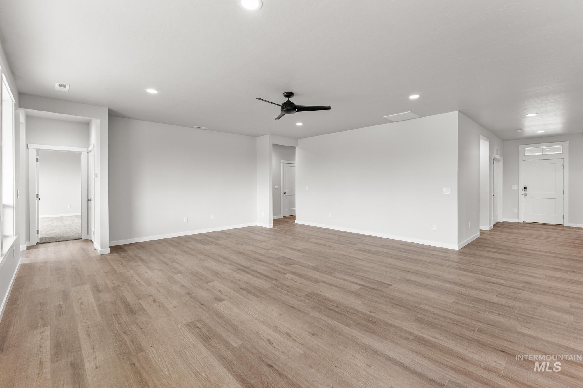 8284 E Presley Ct Property Photo 8