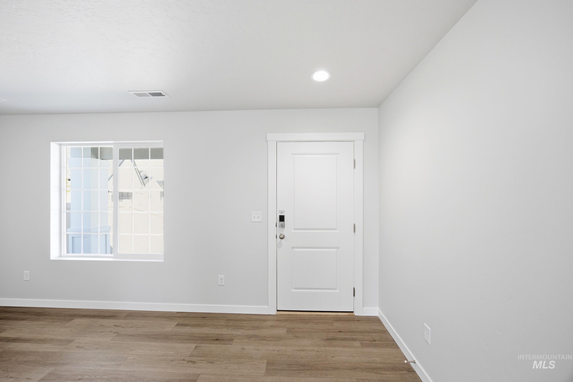 5283 E Phelps Lake Dr Property Photo 2