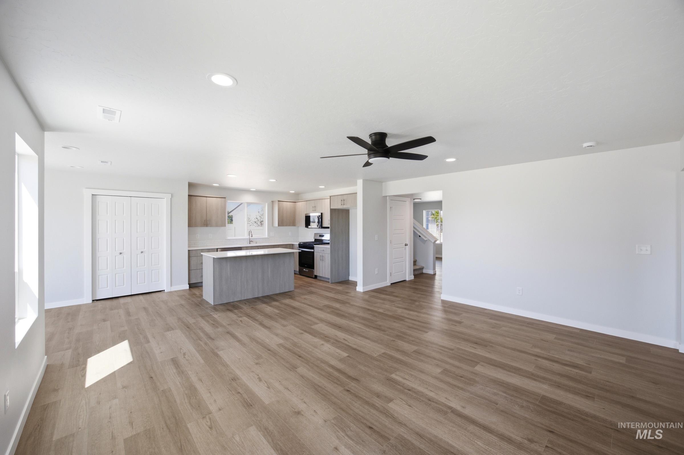5283 E Phelps Lake Dr Property Photo 8