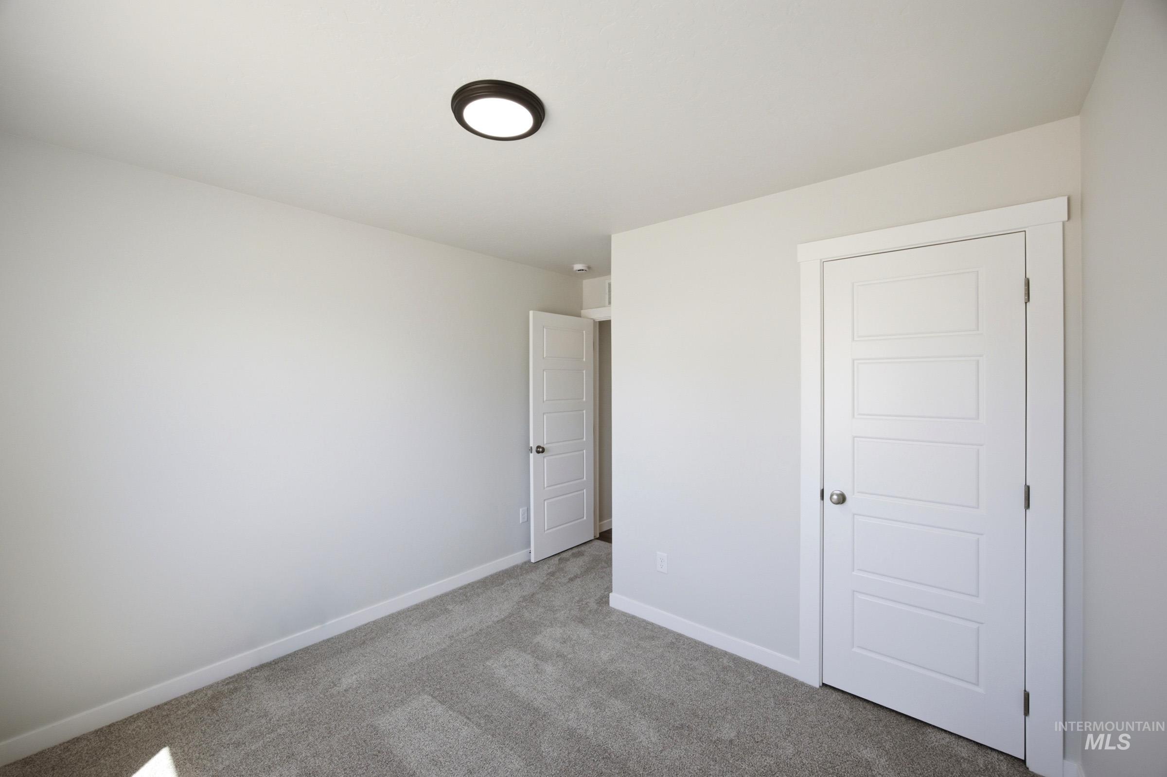 5283 E Phelps Lake Dr Property Photo 12