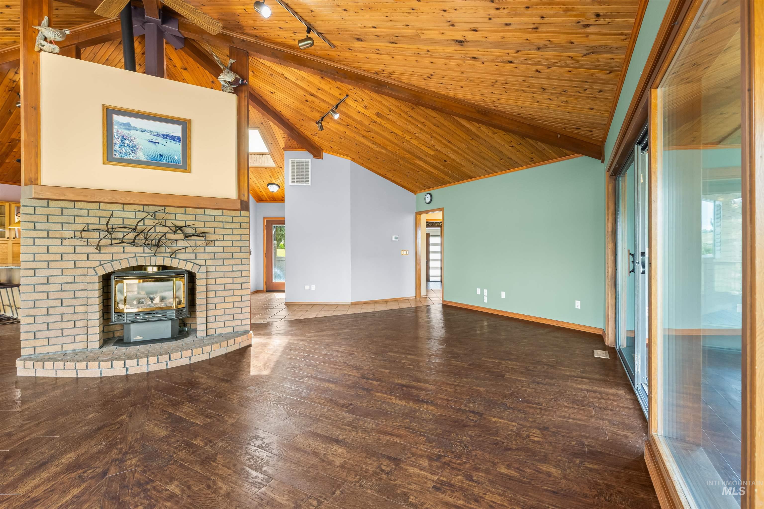 3433 Skyline Dr Property Photo 19