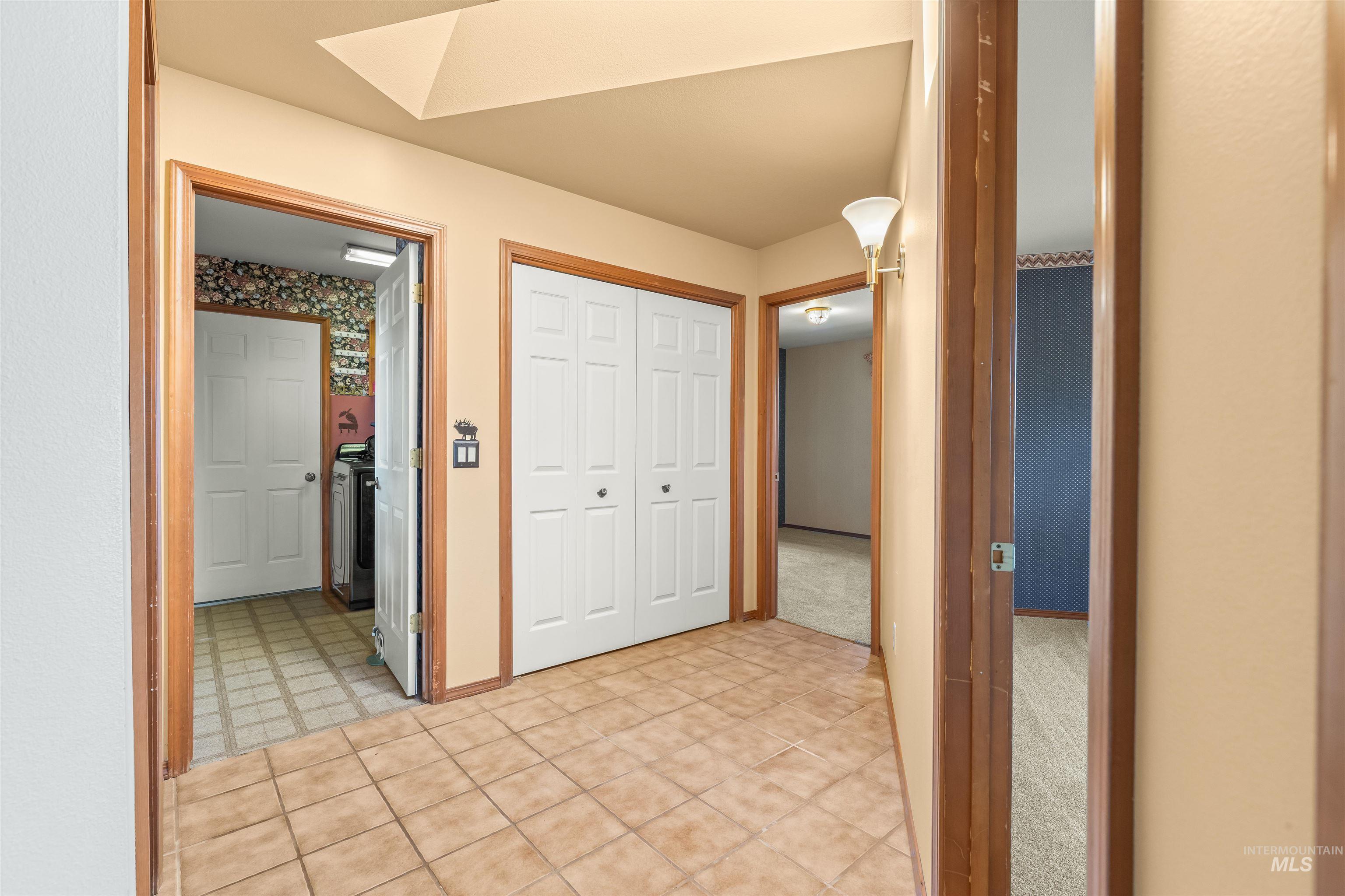 3433 Skyline Dr Property Photo 24
