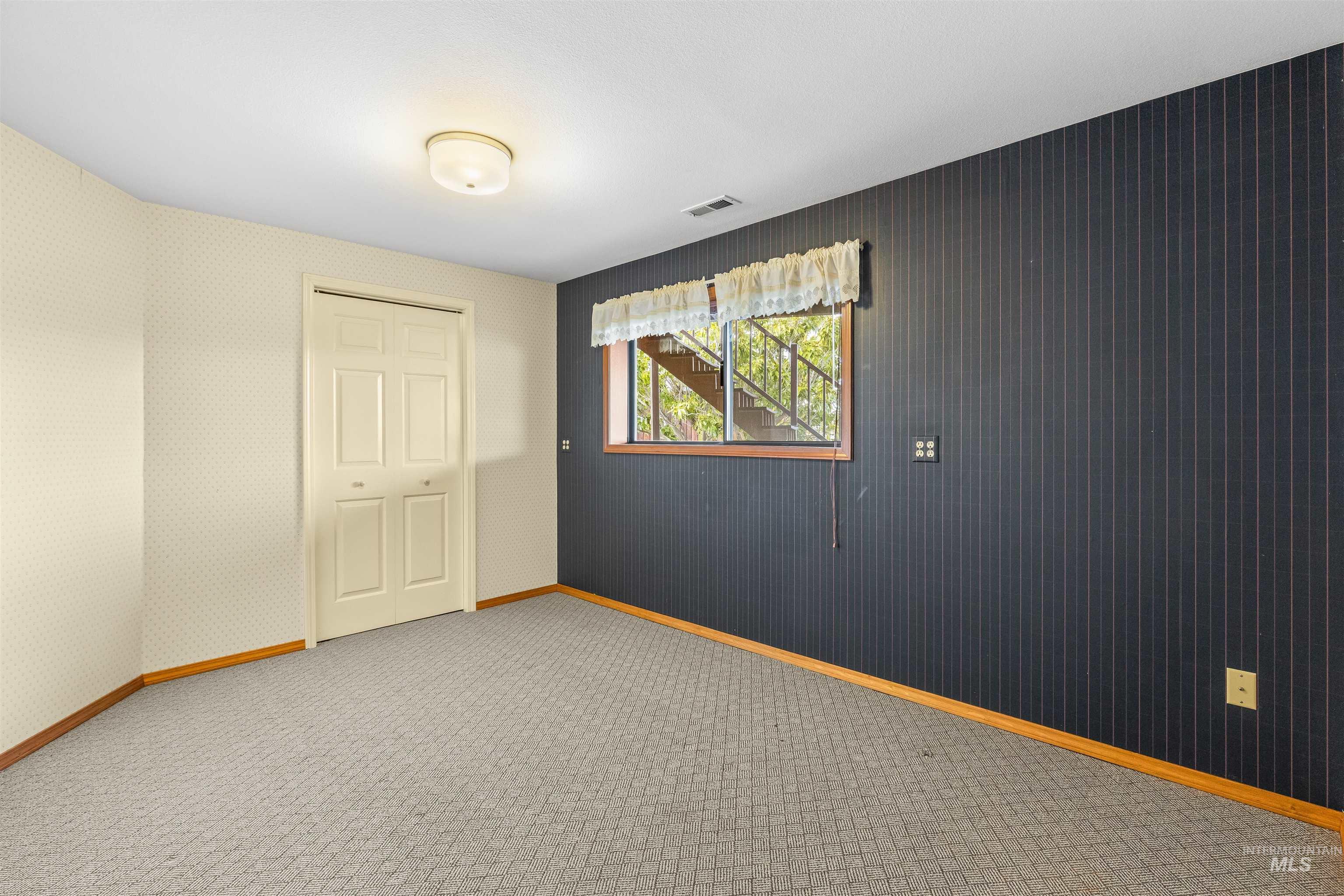 3433 Skyline Dr Property Photo 33