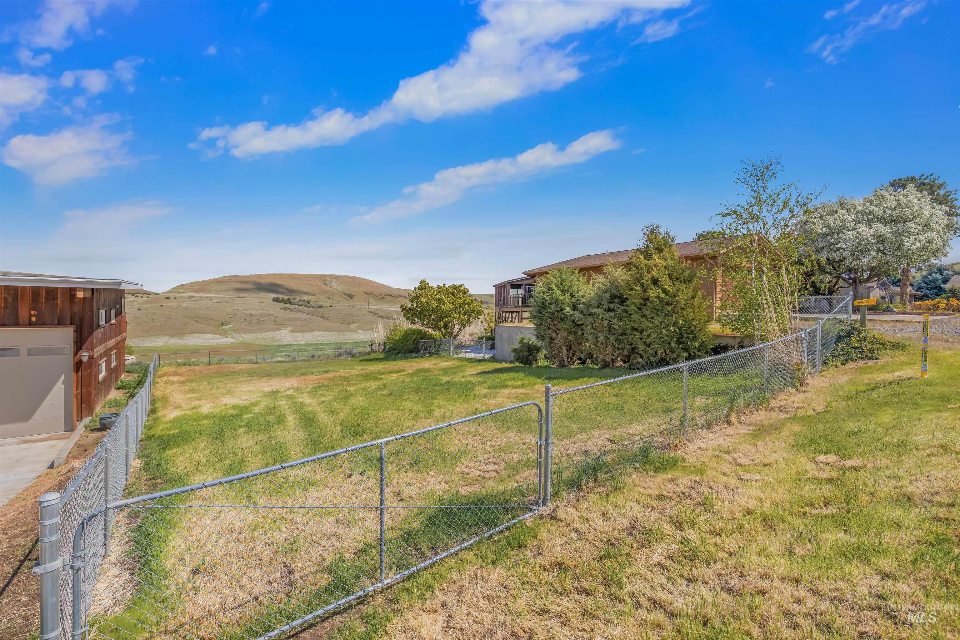 3433 Skyline Dr Property Photo 39