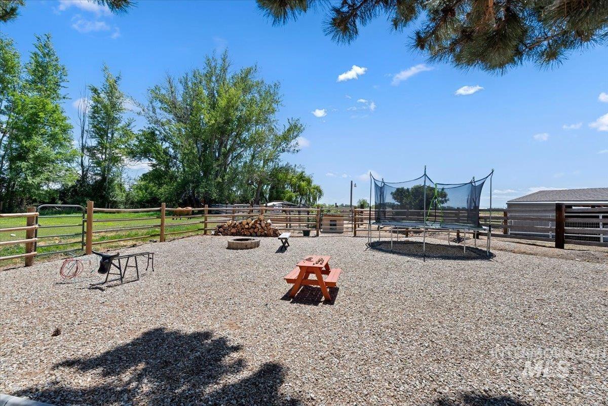 7345 Silver Bullet Ln Property Photo 38