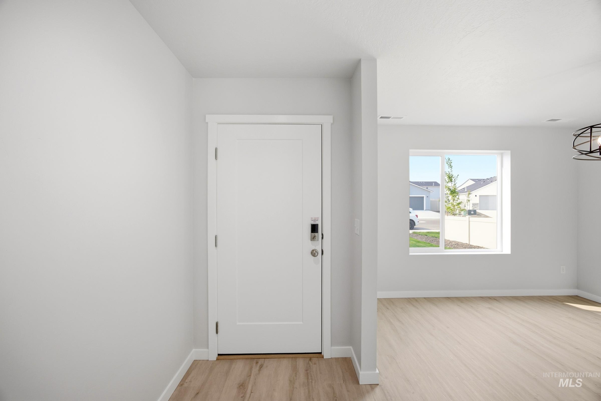 4315 Dayton St Property Photo 2