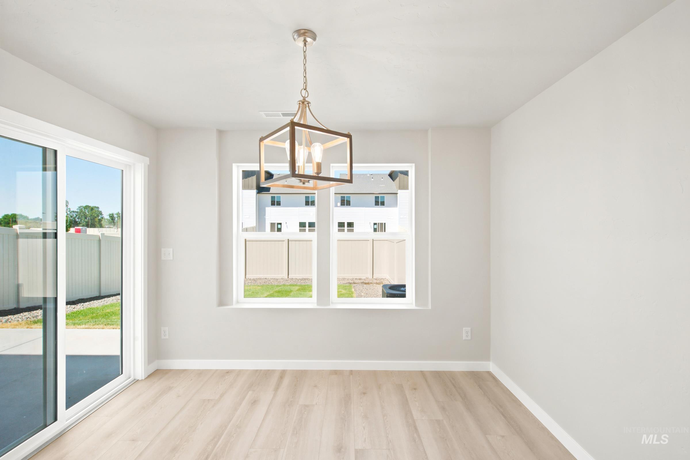 10868 Rutland St Property Photo 6