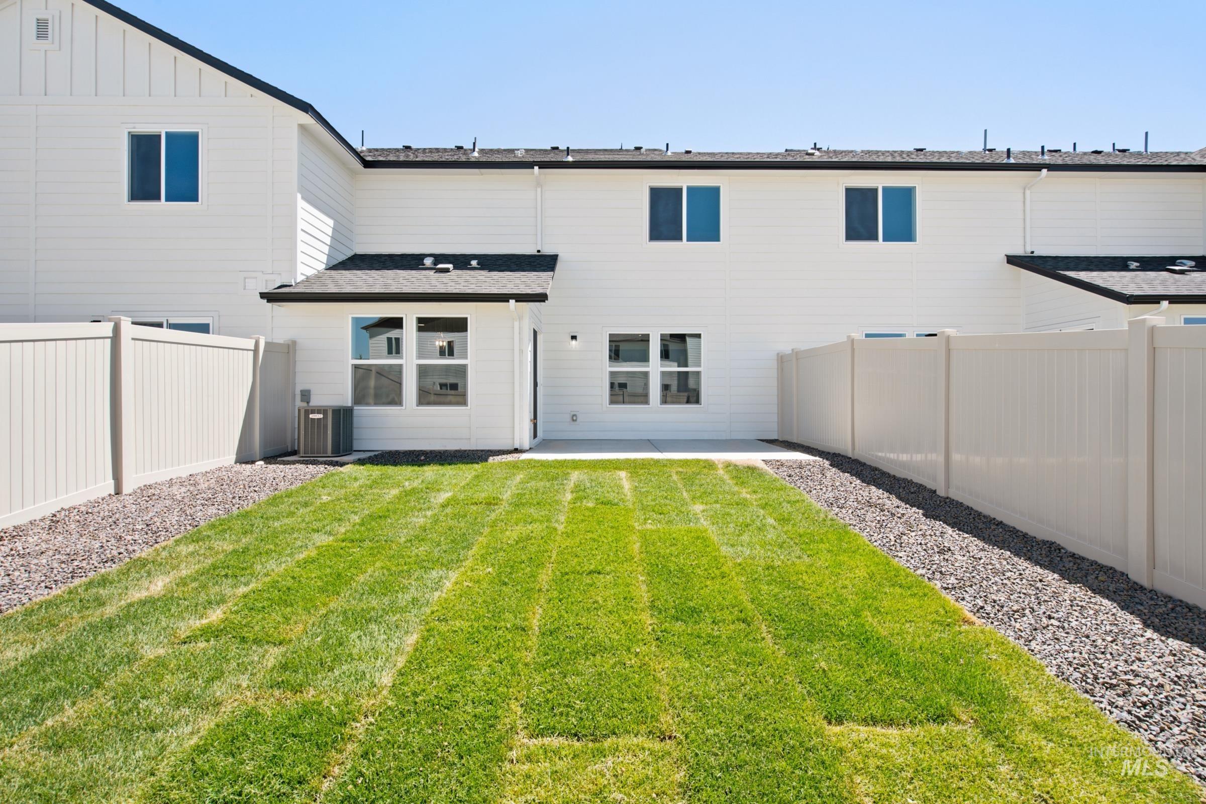 10868 Rutland St Property Photo 22