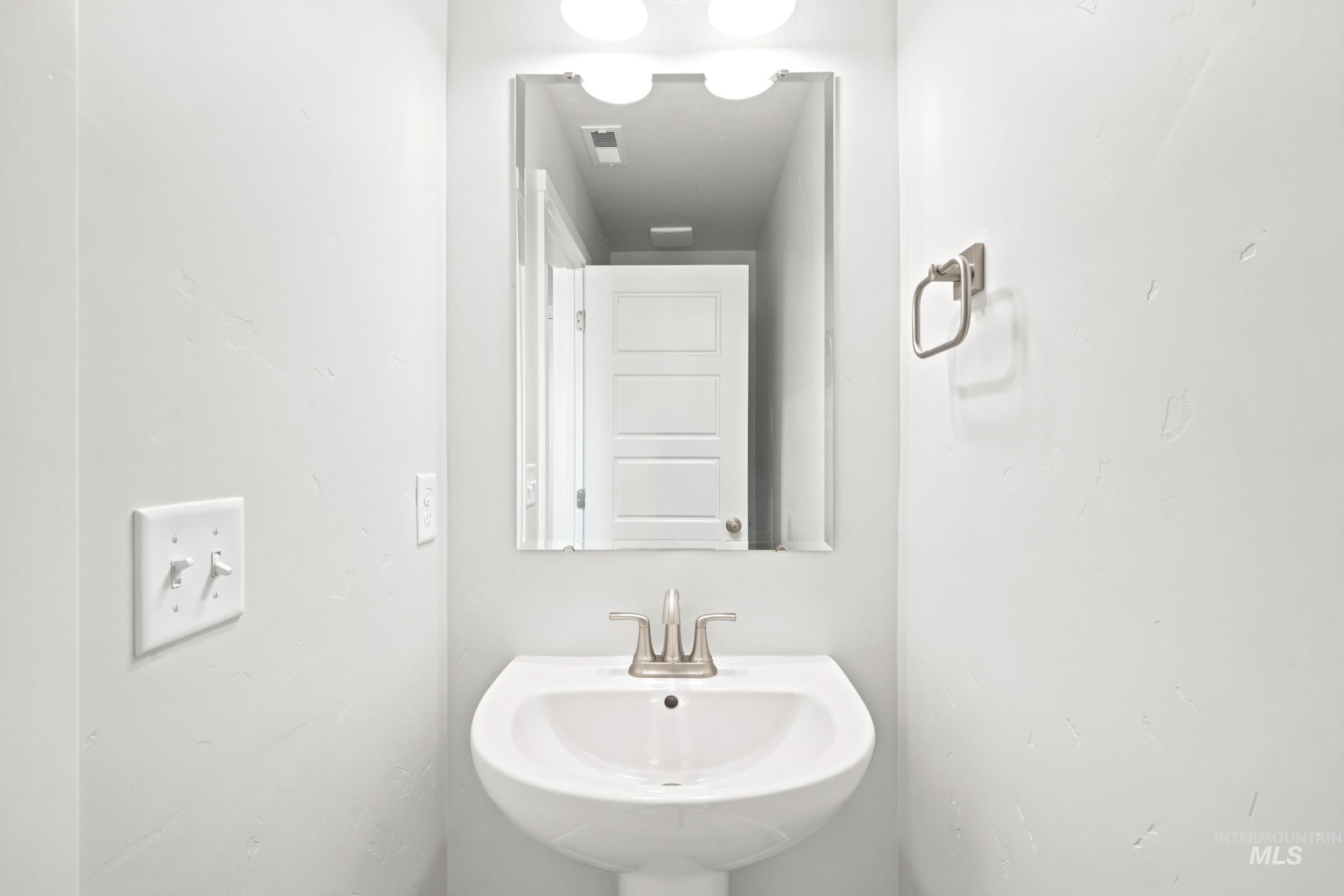 10876 Rutland St Property Photo 12
