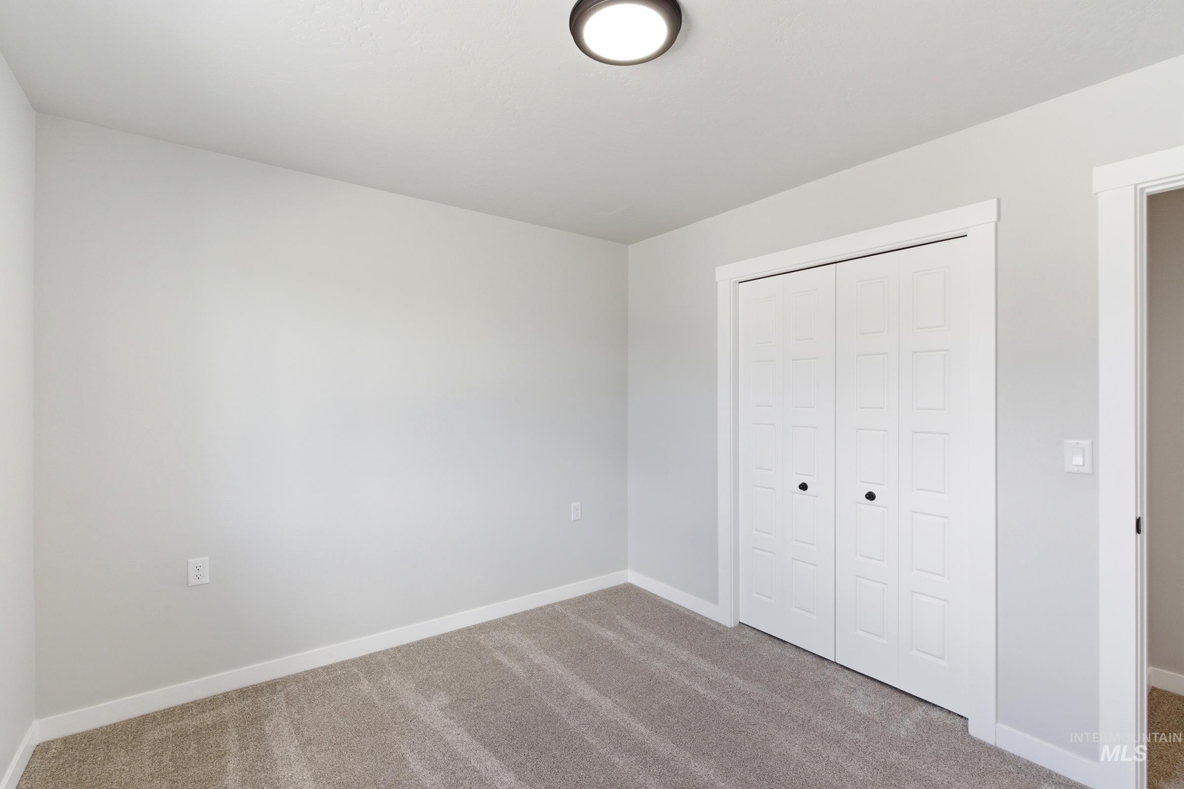 6919 S Spindlebush Ave Property Photo 17