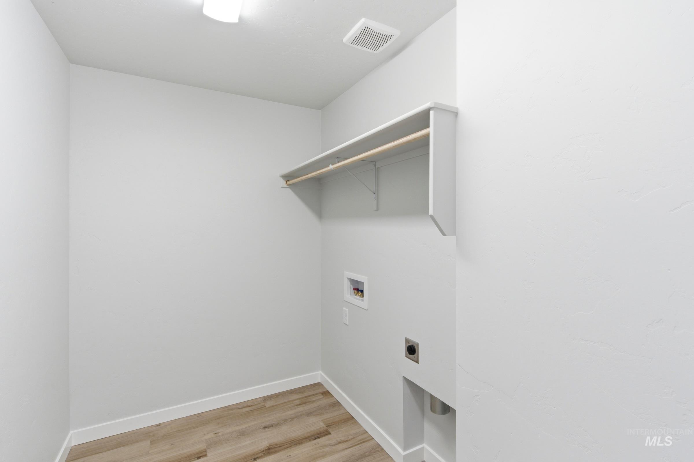 6955 S Spindlebush Ave Property Photo 13
