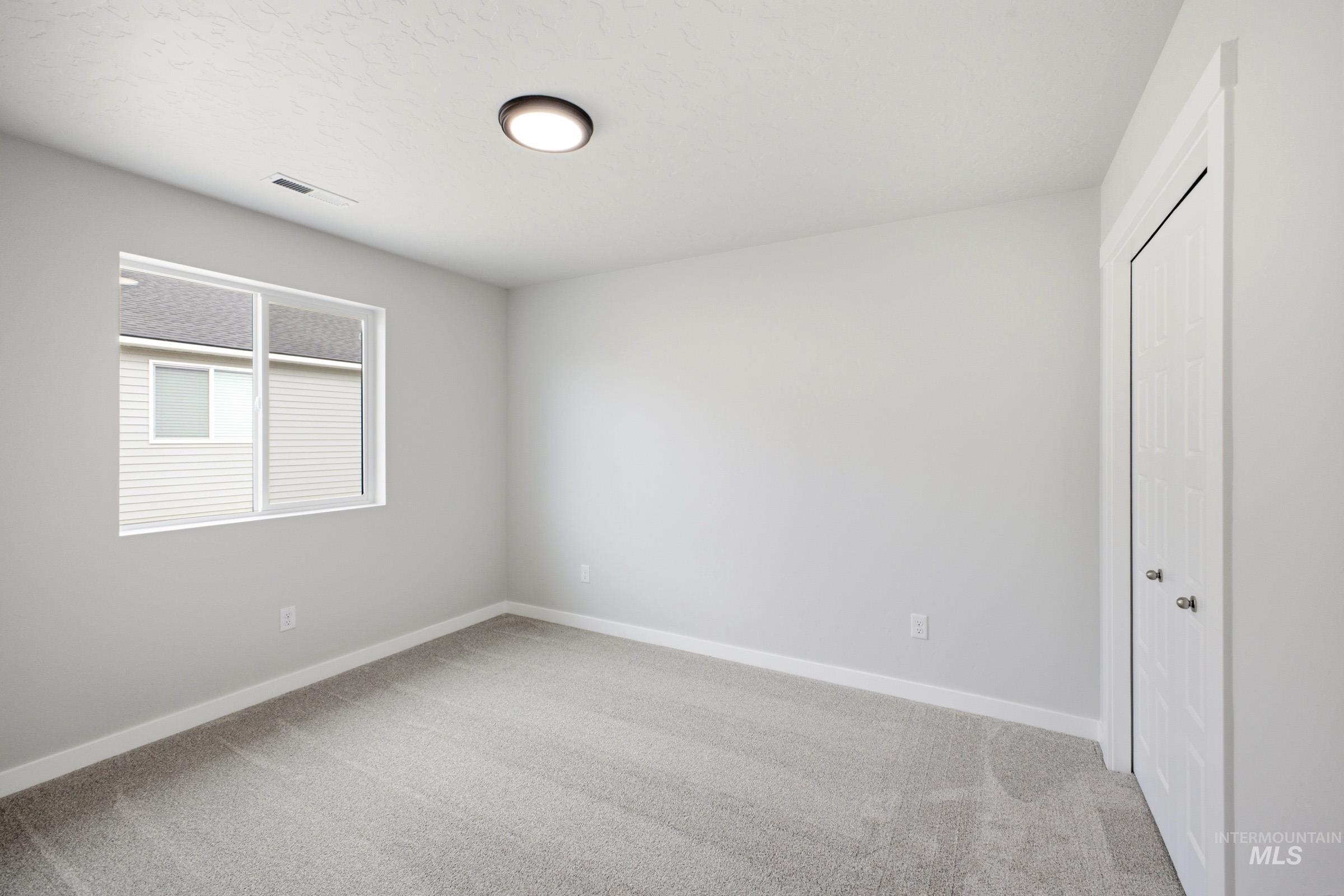 2368 W Red Jasper Dr Property Photo 15
