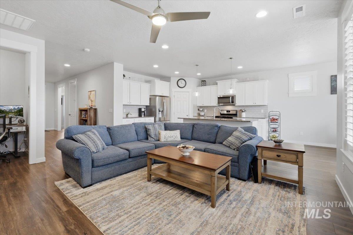 4157 S Lava Springs Loop Property Photo 9