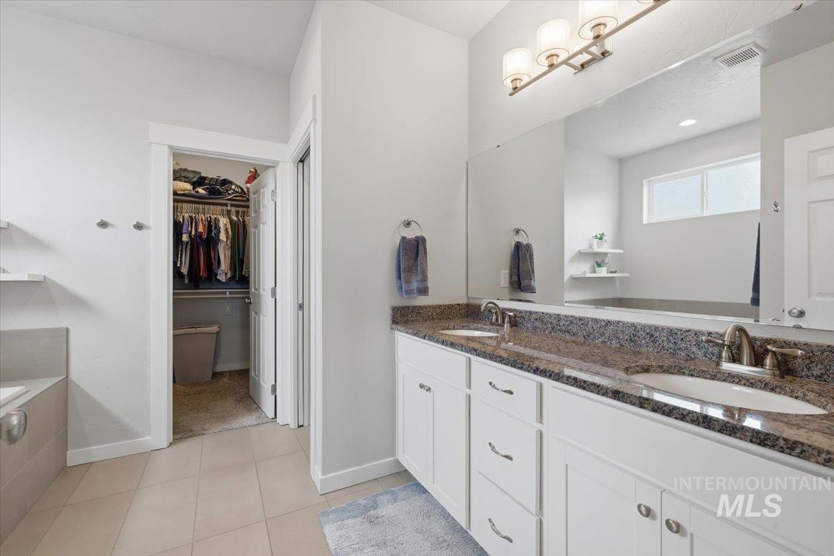 4157 S Lava Springs Loop Property Photo 24