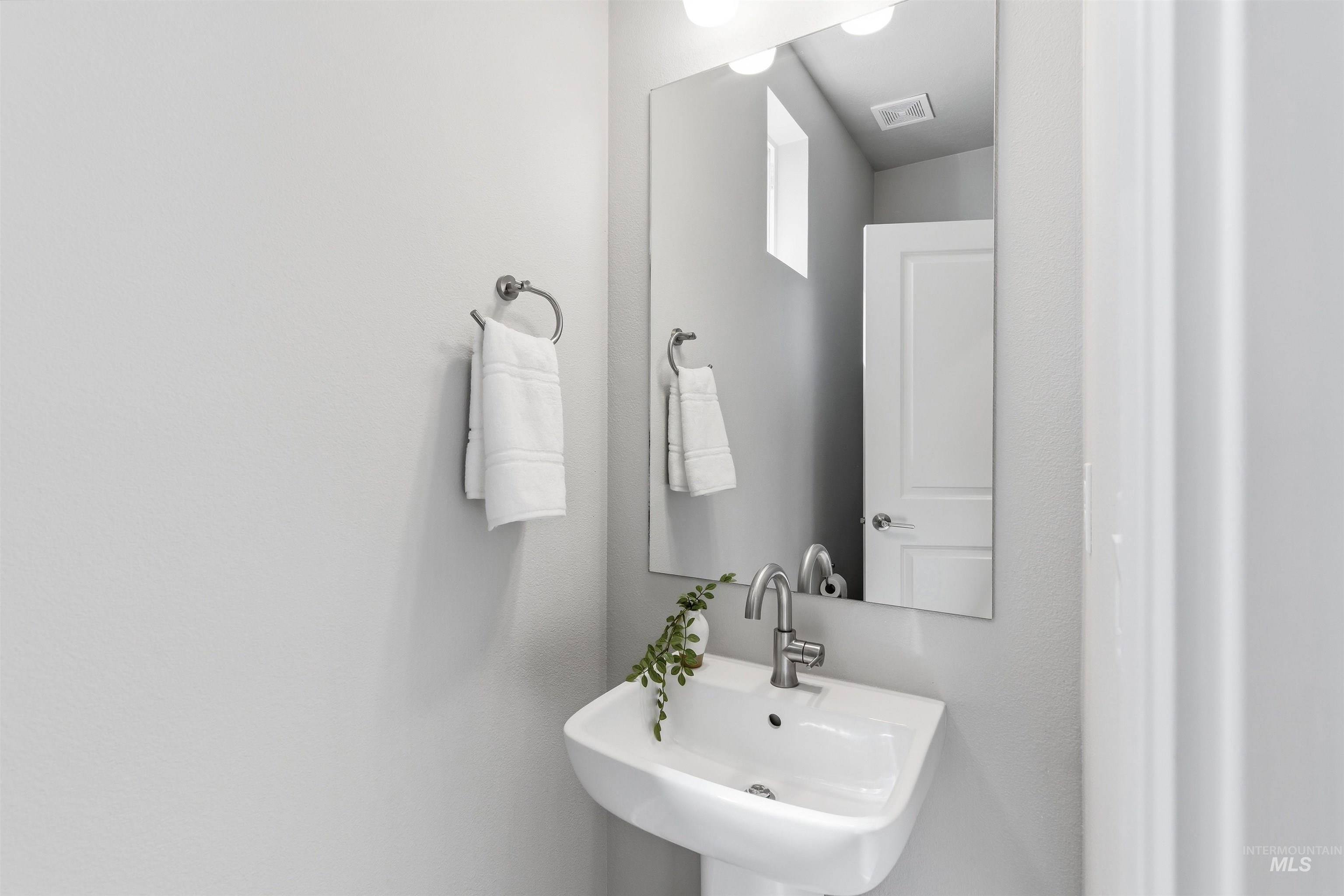 3286 E Collingwood Dr Property Photo 41
