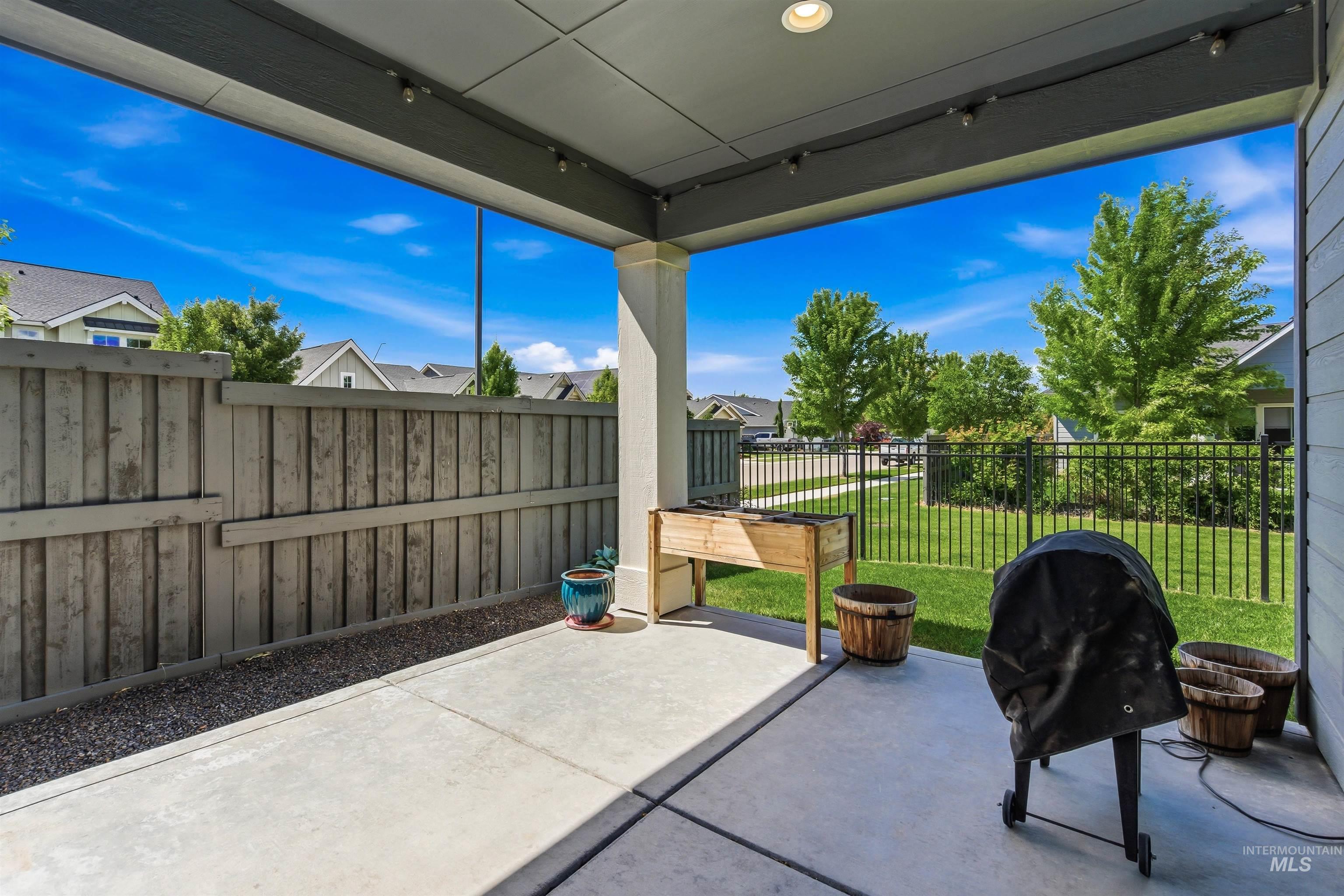 3286 E Collingwood Dr Property Photo 44