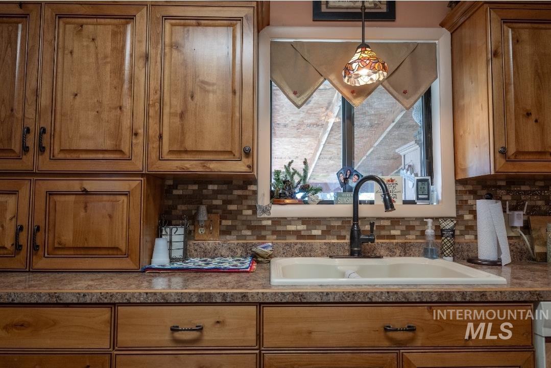 3080 Hiland Ave. Property Photo 20