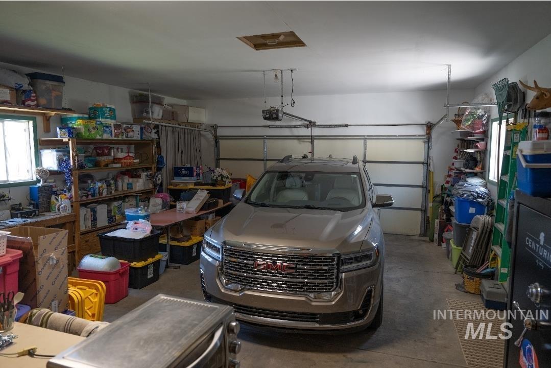 3080 Hiland Ave. Property Photo 24