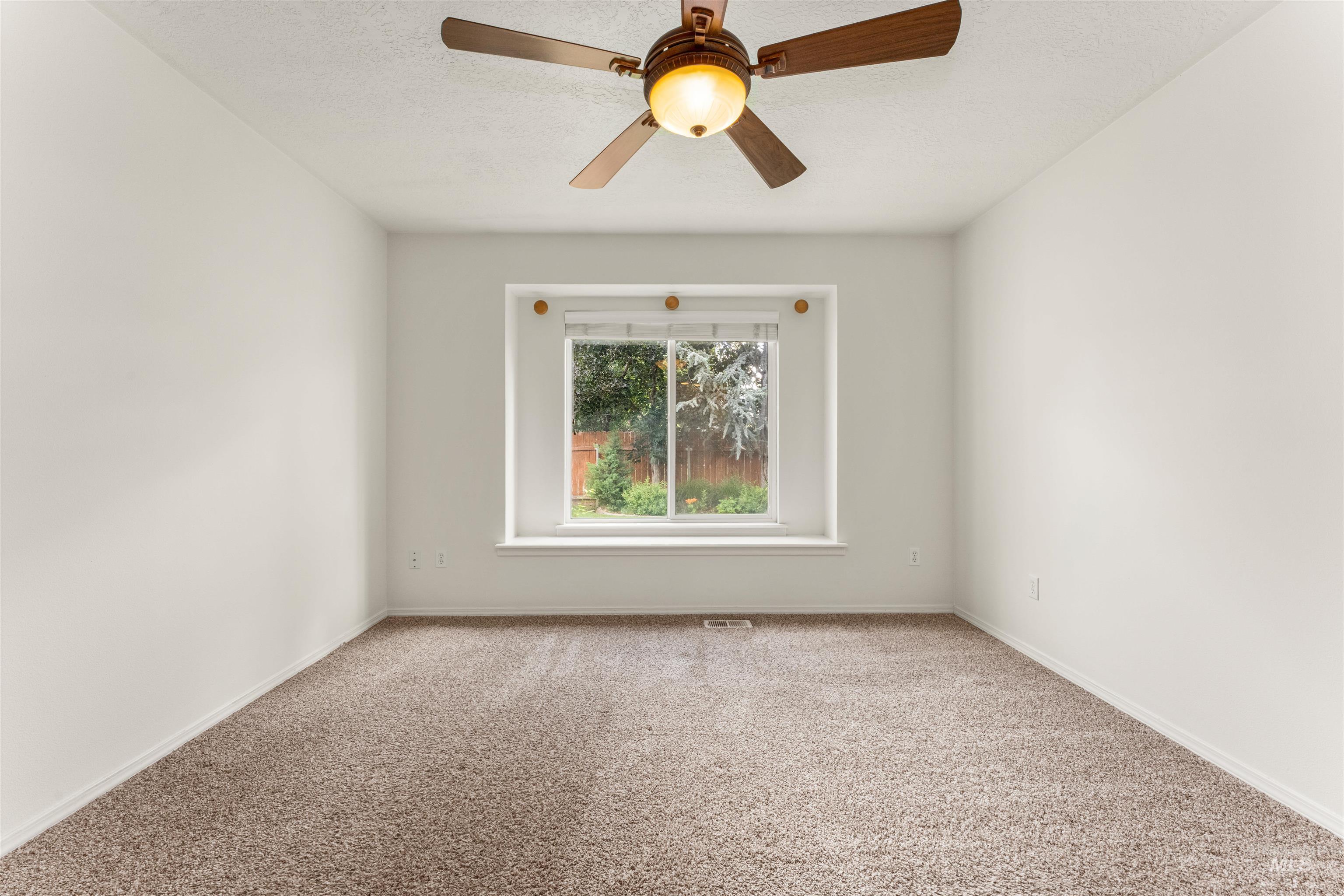 9518 W Kate Dr Property Photo 19