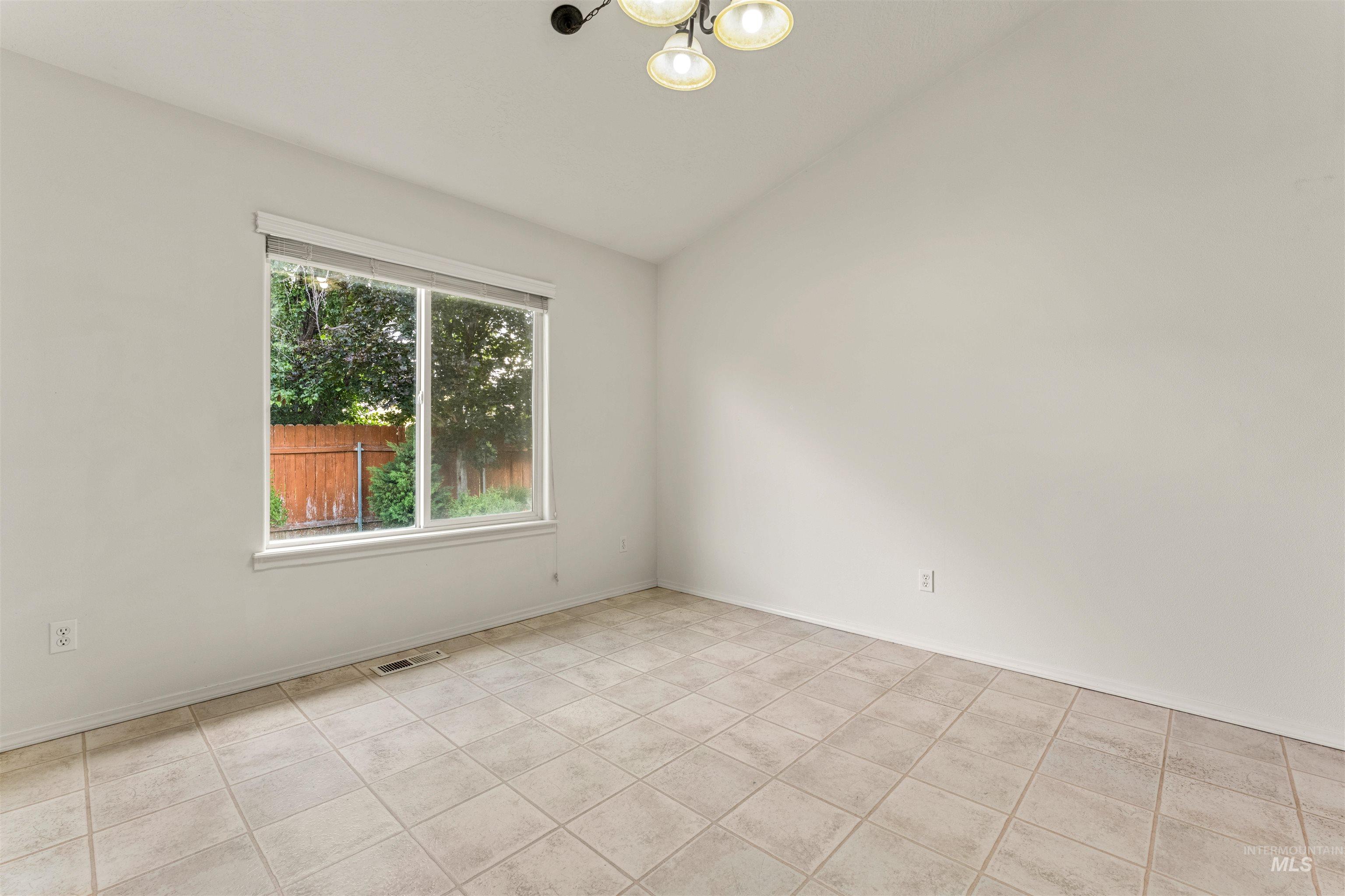 9518 W Kate Dr Property Photo 31