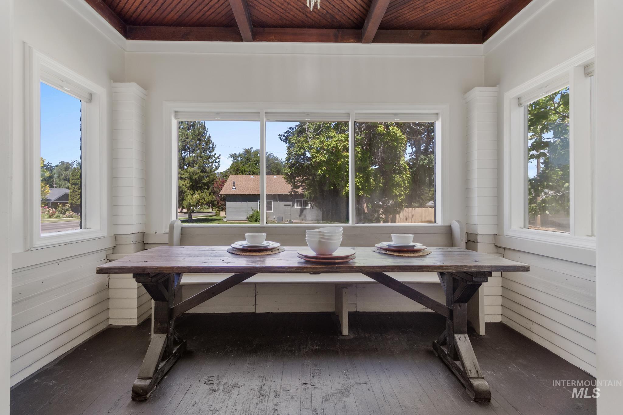 1901 Cleveland Blvd. Property Photo 11