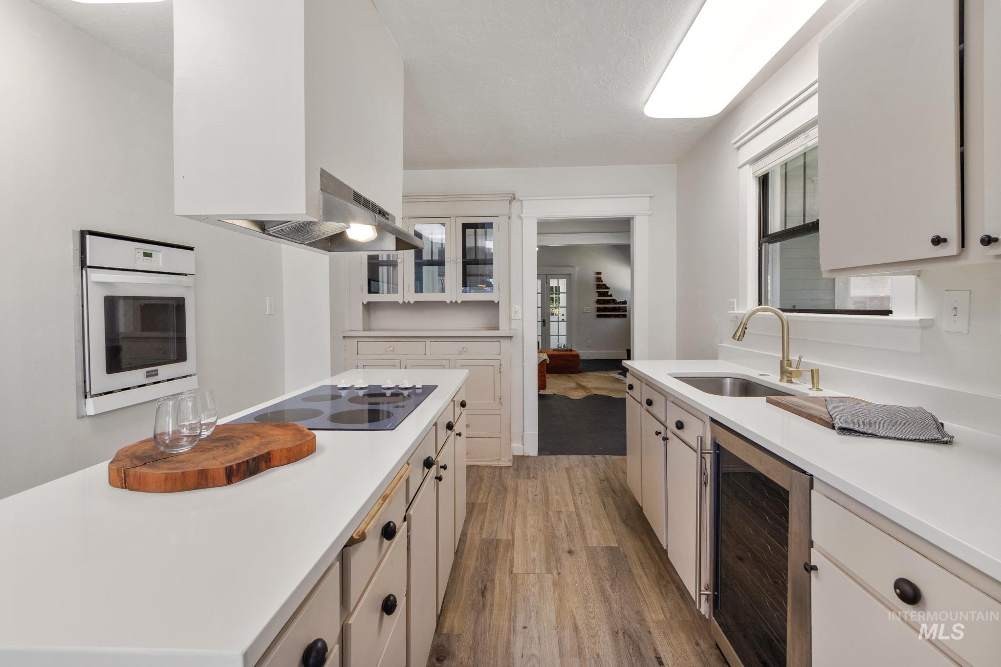 1901 Cleveland Blvd. Property Photo 14