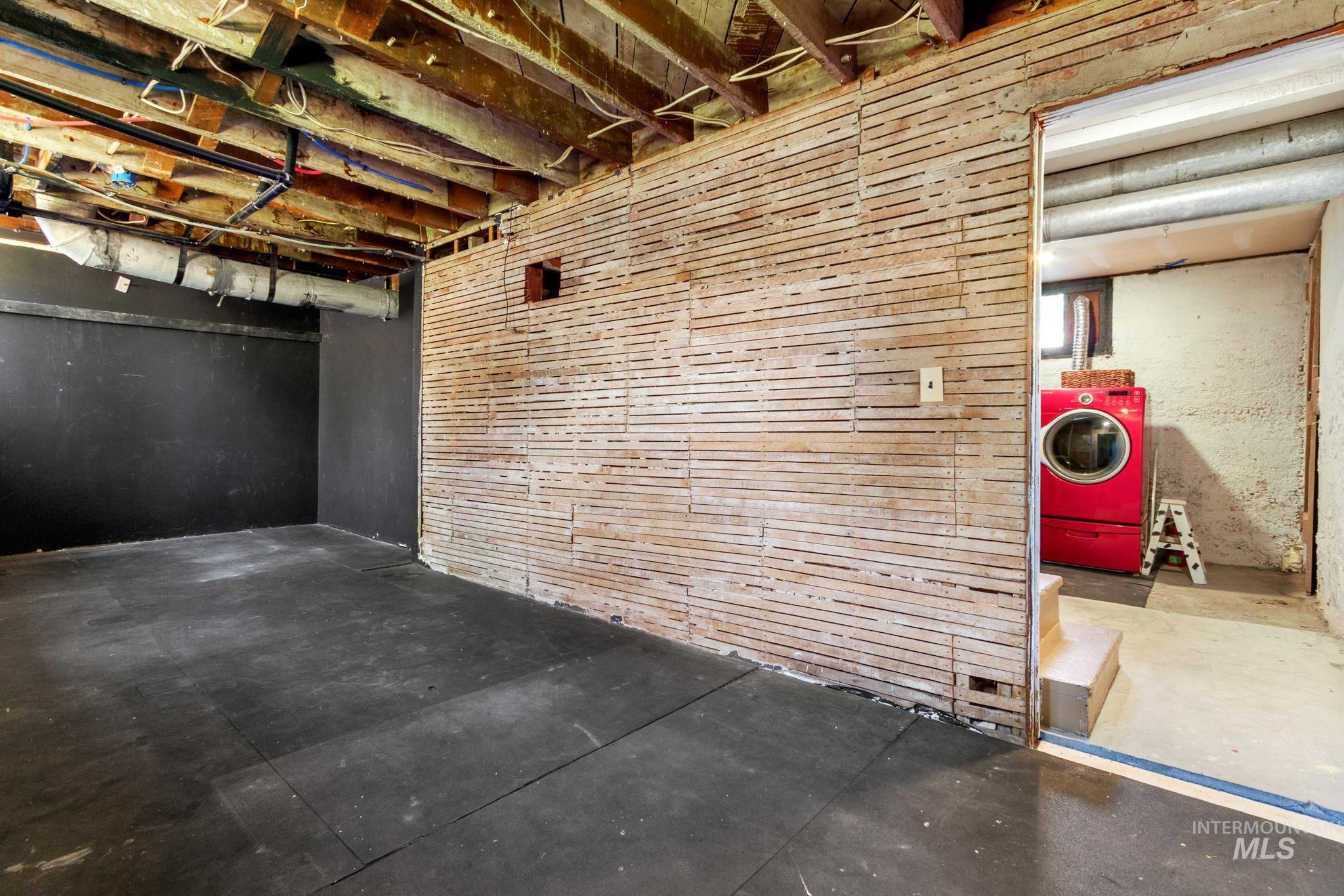 1901 Cleveland Blvd. Property Photo 32
