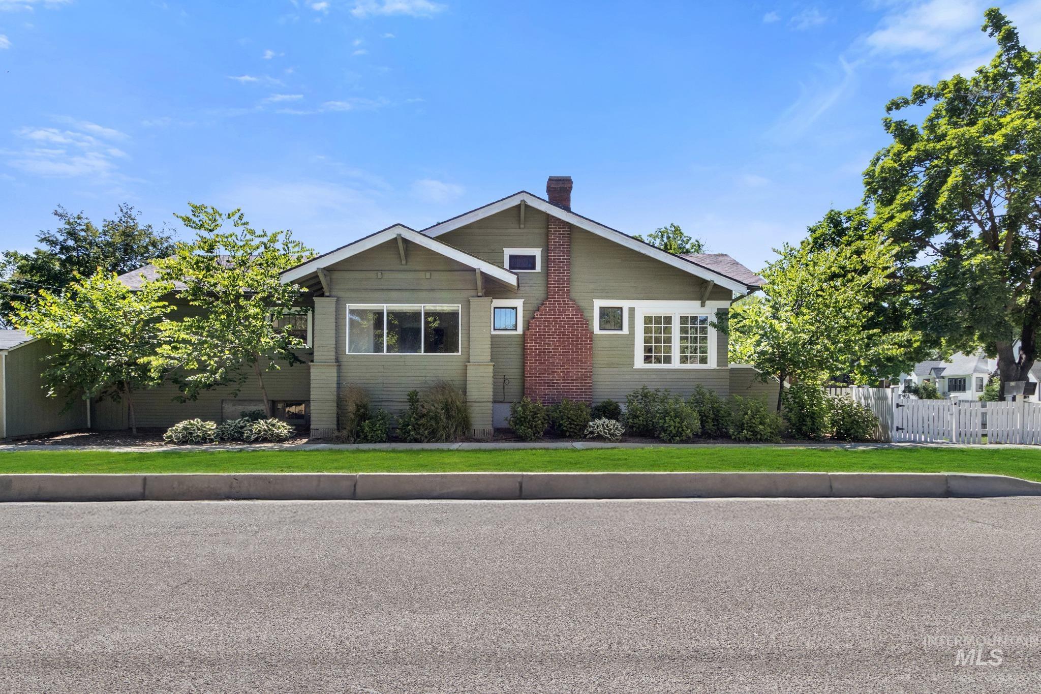 1901 Cleveland Blvd. Property Photo 36